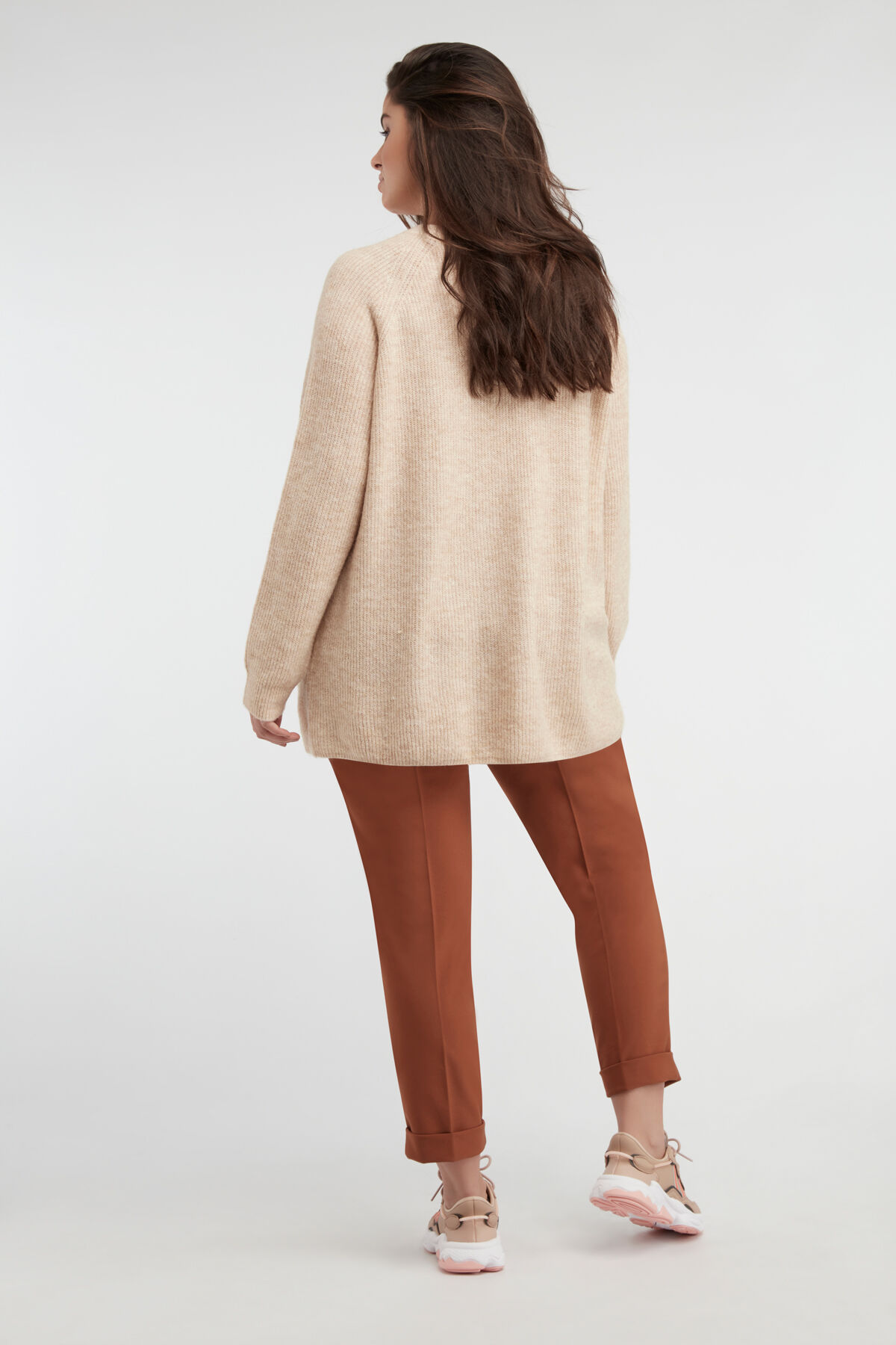 Pantalones tobilleros image number 4