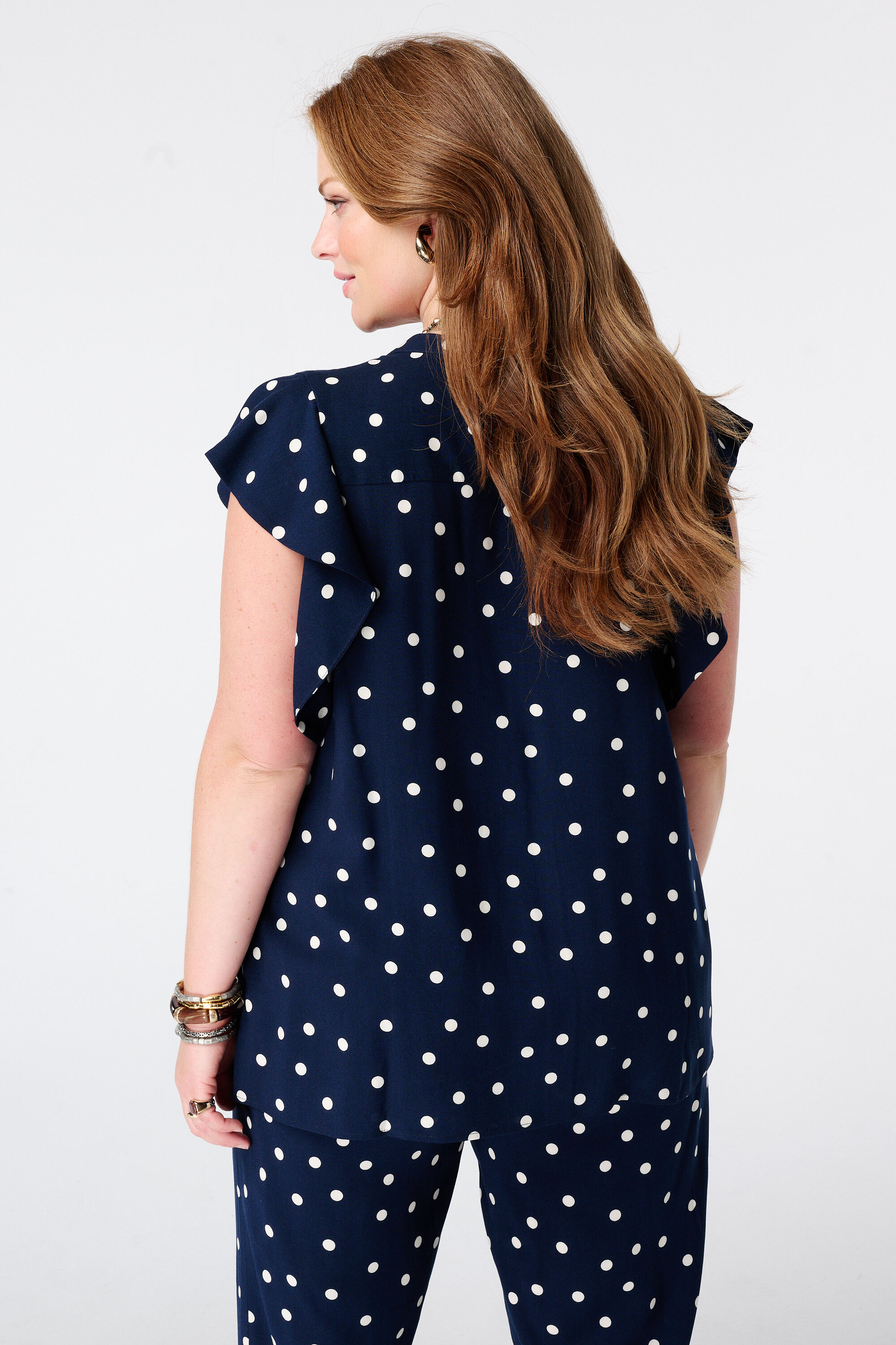 Blusa con estampado de lunares image number 3