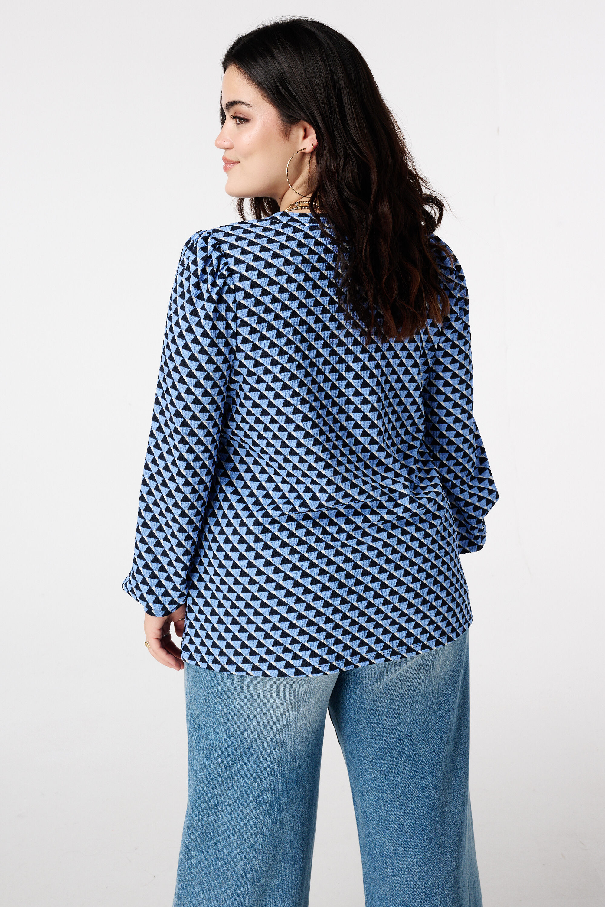 Top con estampado delicado image number 3