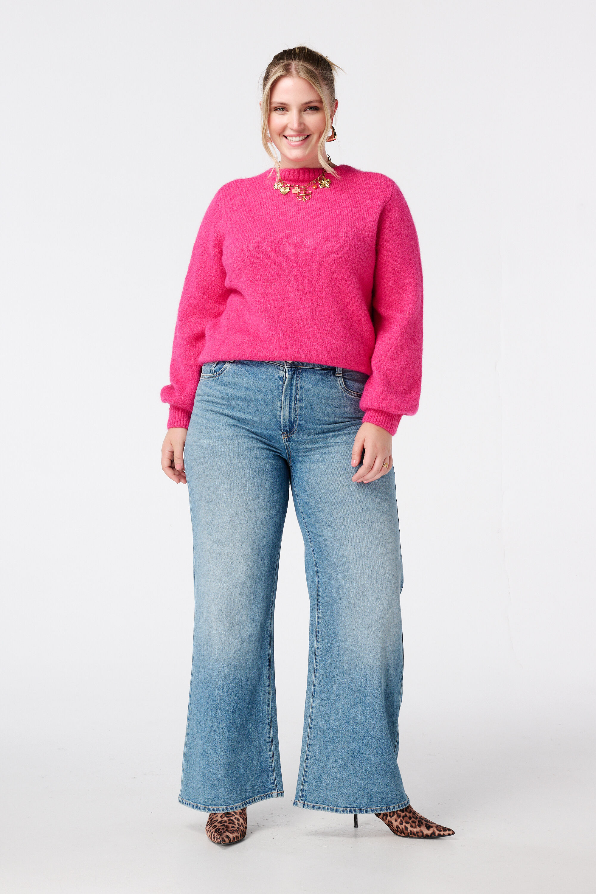 C&aacute;rdigan de punto fino con cierre de botones image number 5