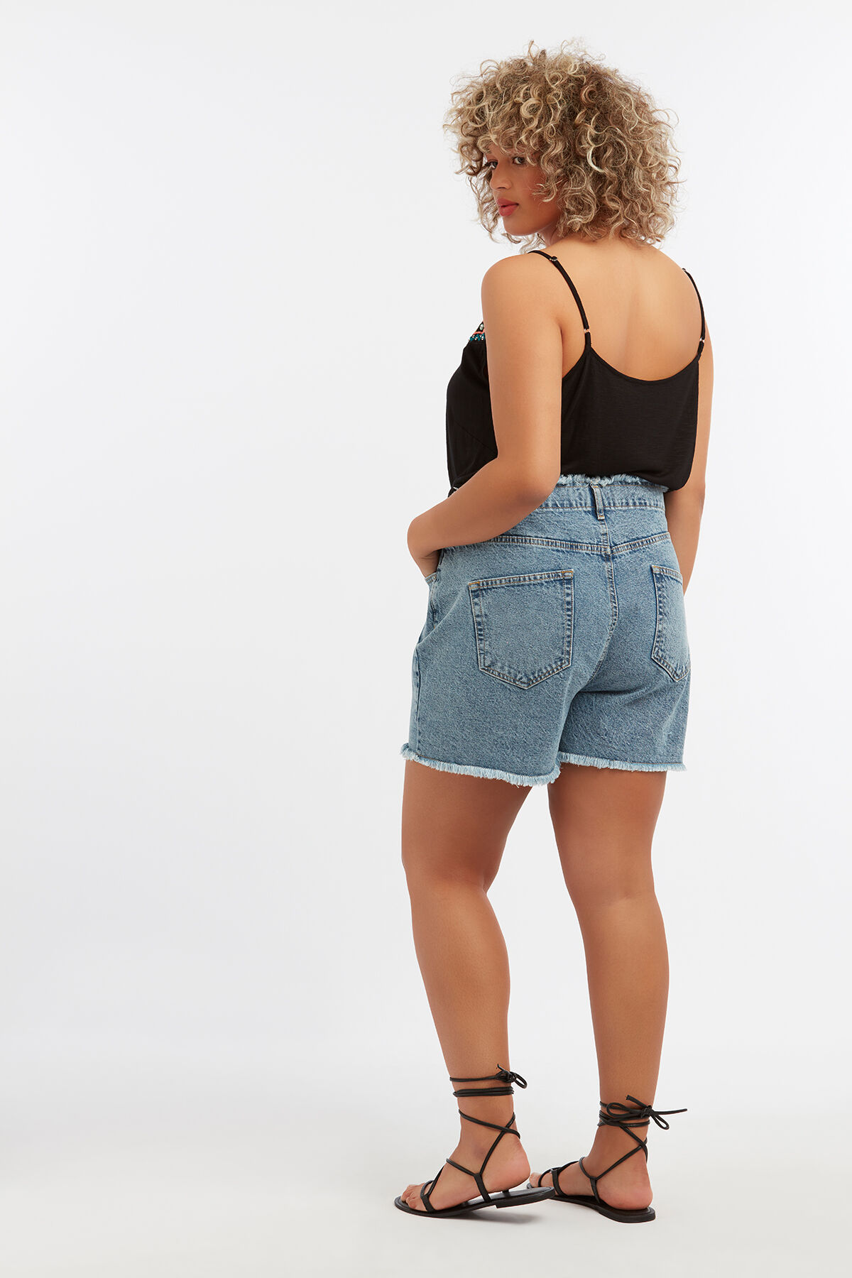 Top bordado image number 6