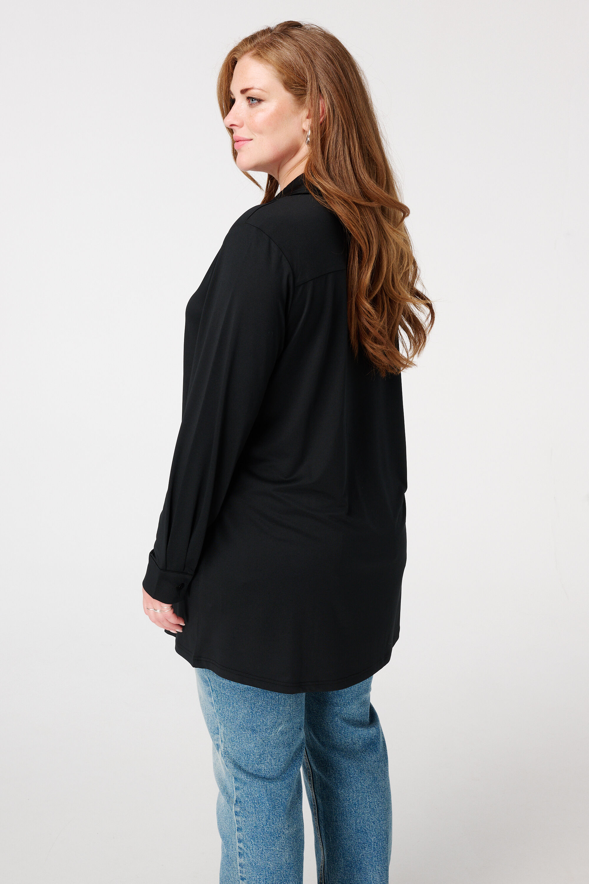 Blusa larga con estampado image number 3