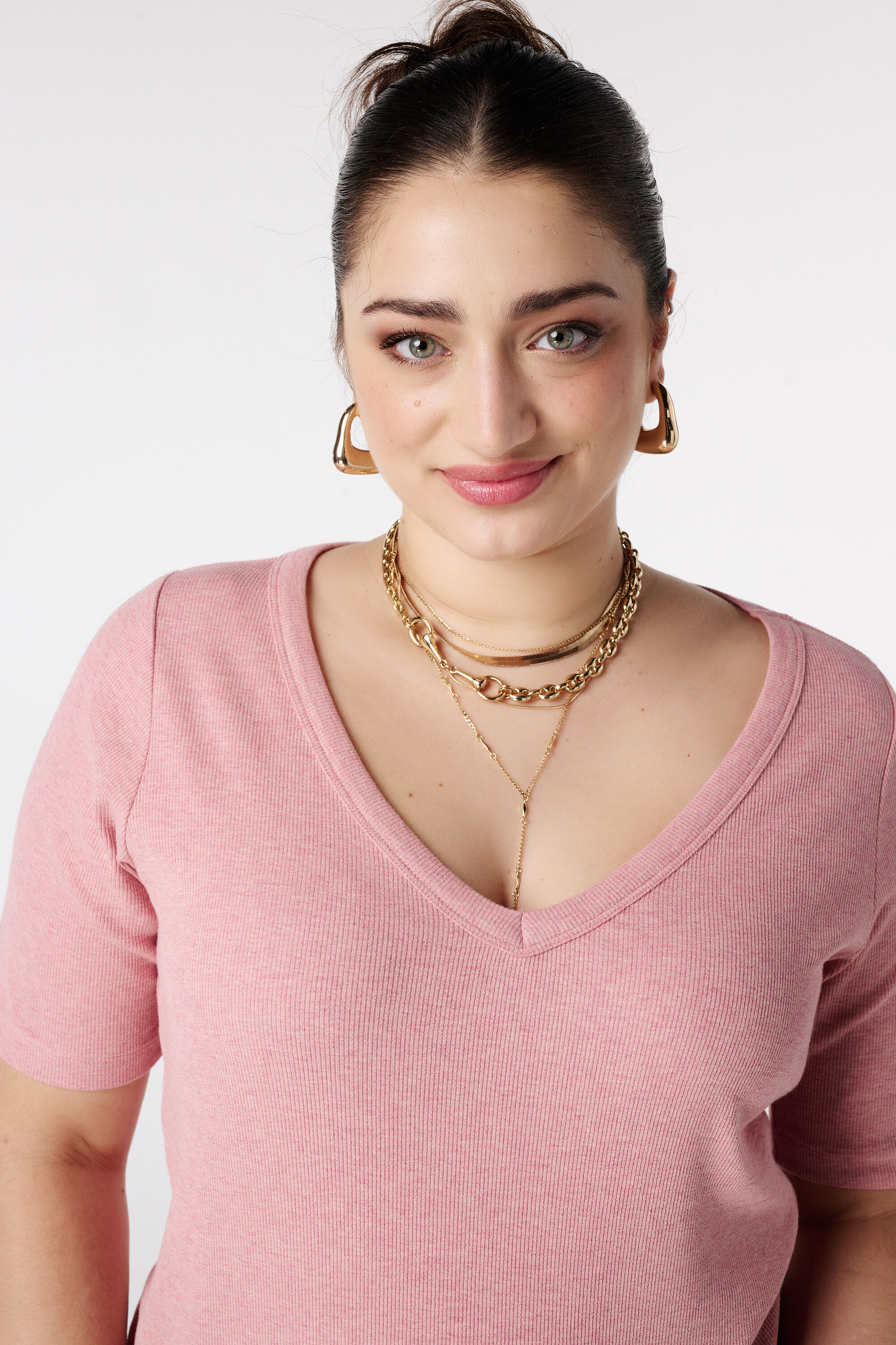 Top de canal&eacute; con escote en V image number 4