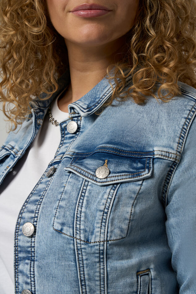 Chaqueta vaquera con elástico image number 4