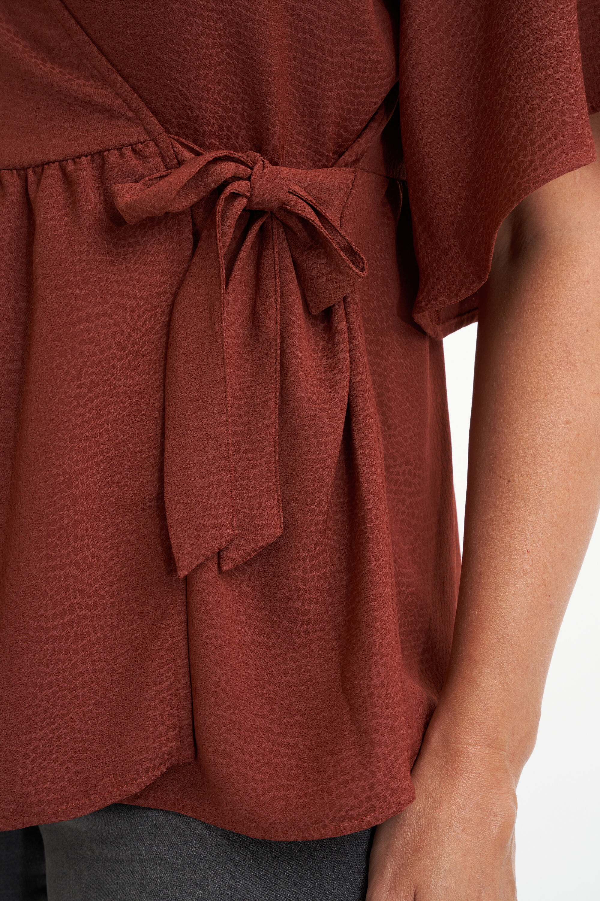 Blusa cruzada  image number 4