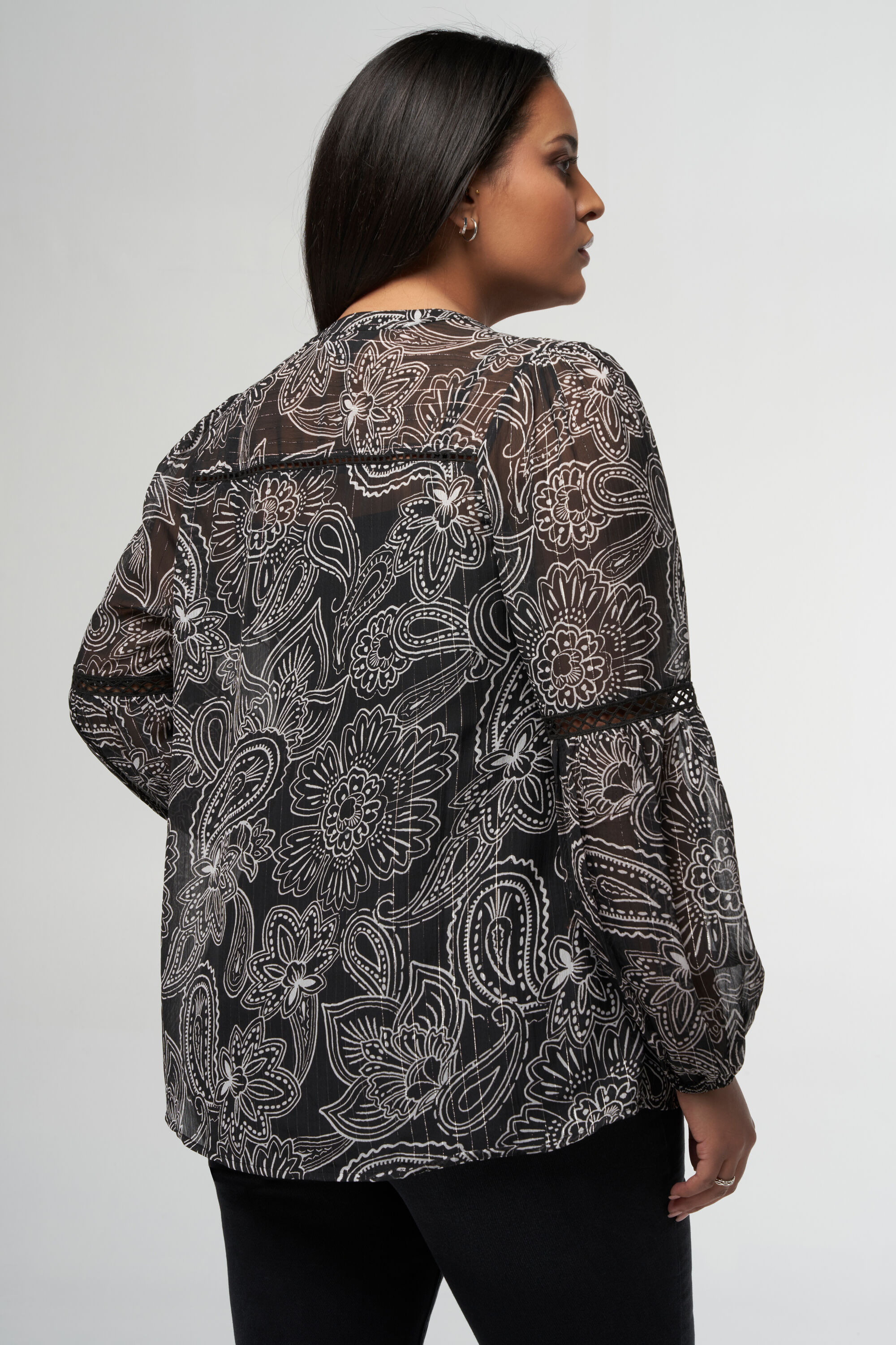 Blusa con estampado paisley  image number 3