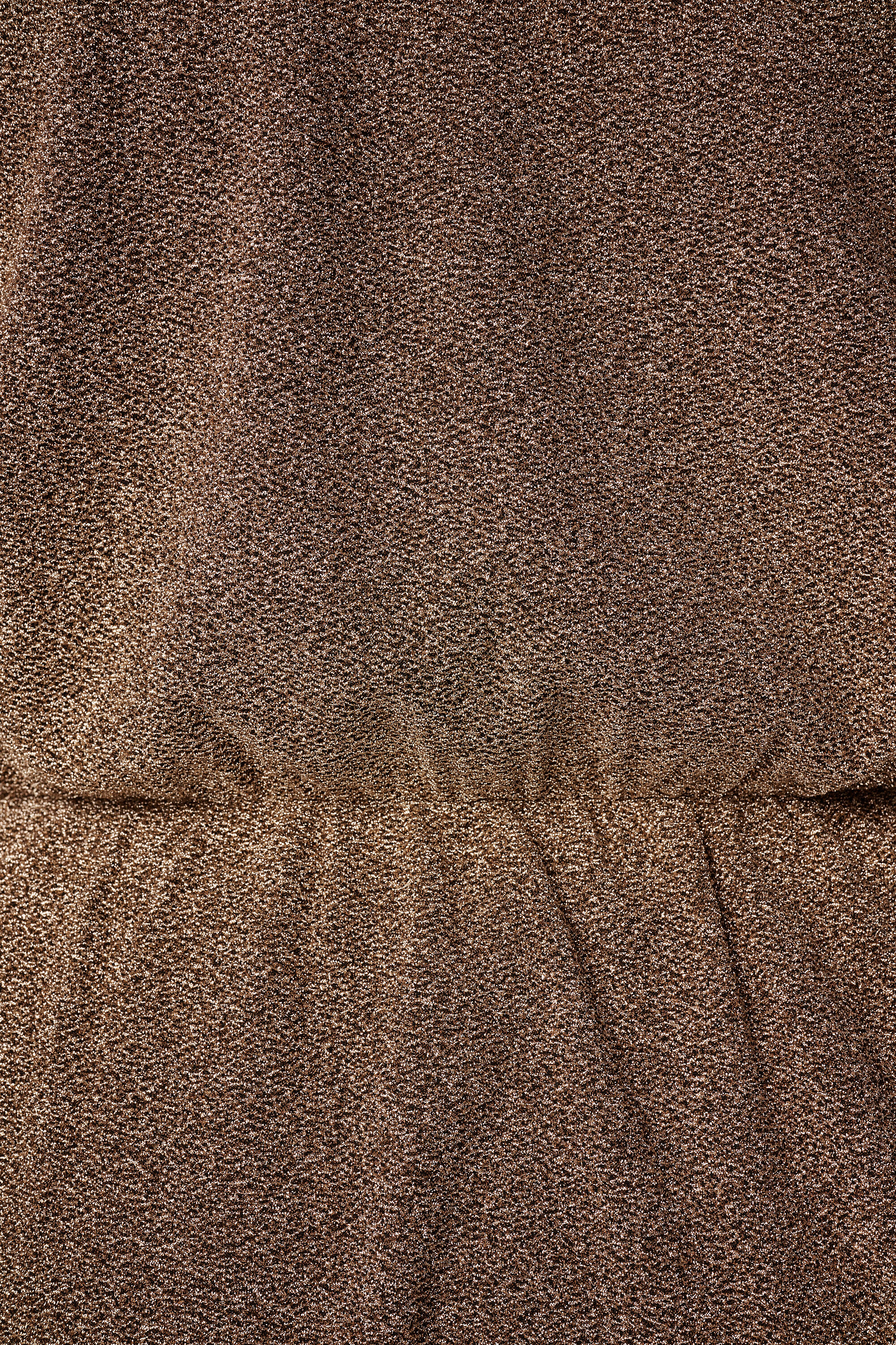 Top brillante con efecto cruzado image number 6