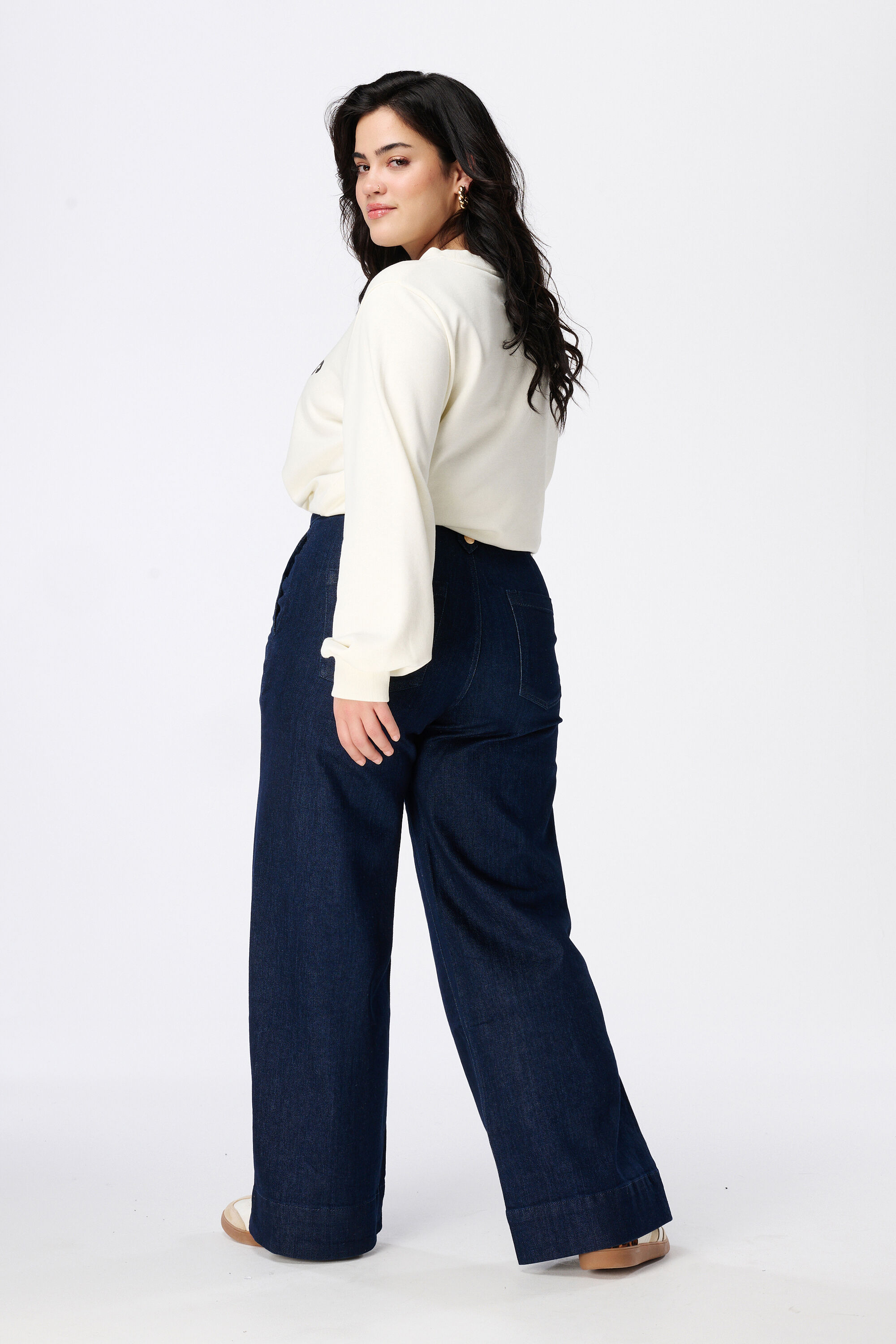 Vaqueros de pernera ancha image number 3