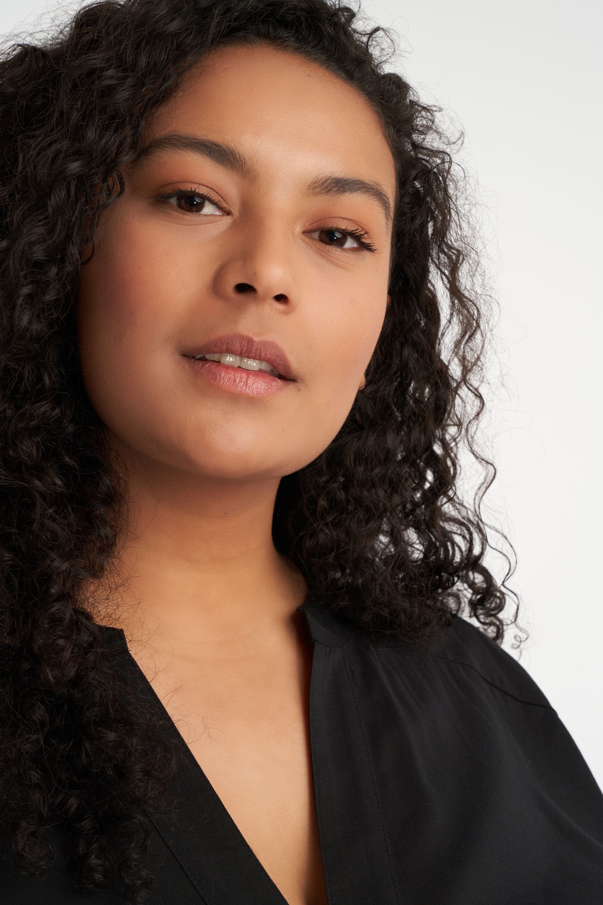 Blusa larga acampanada  image number 5