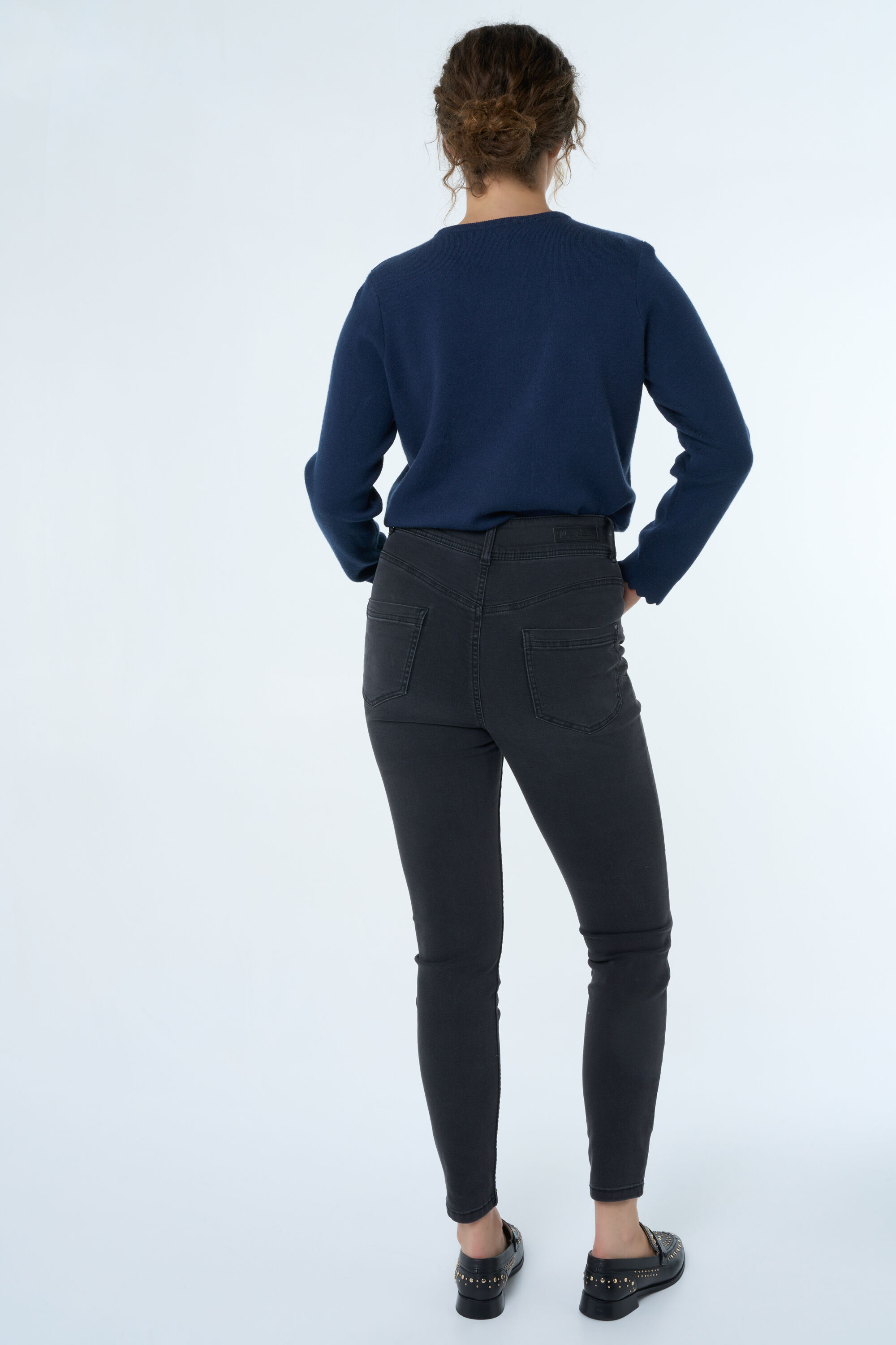 Vaqueros SCULPTS de corte pitillo  image number 3