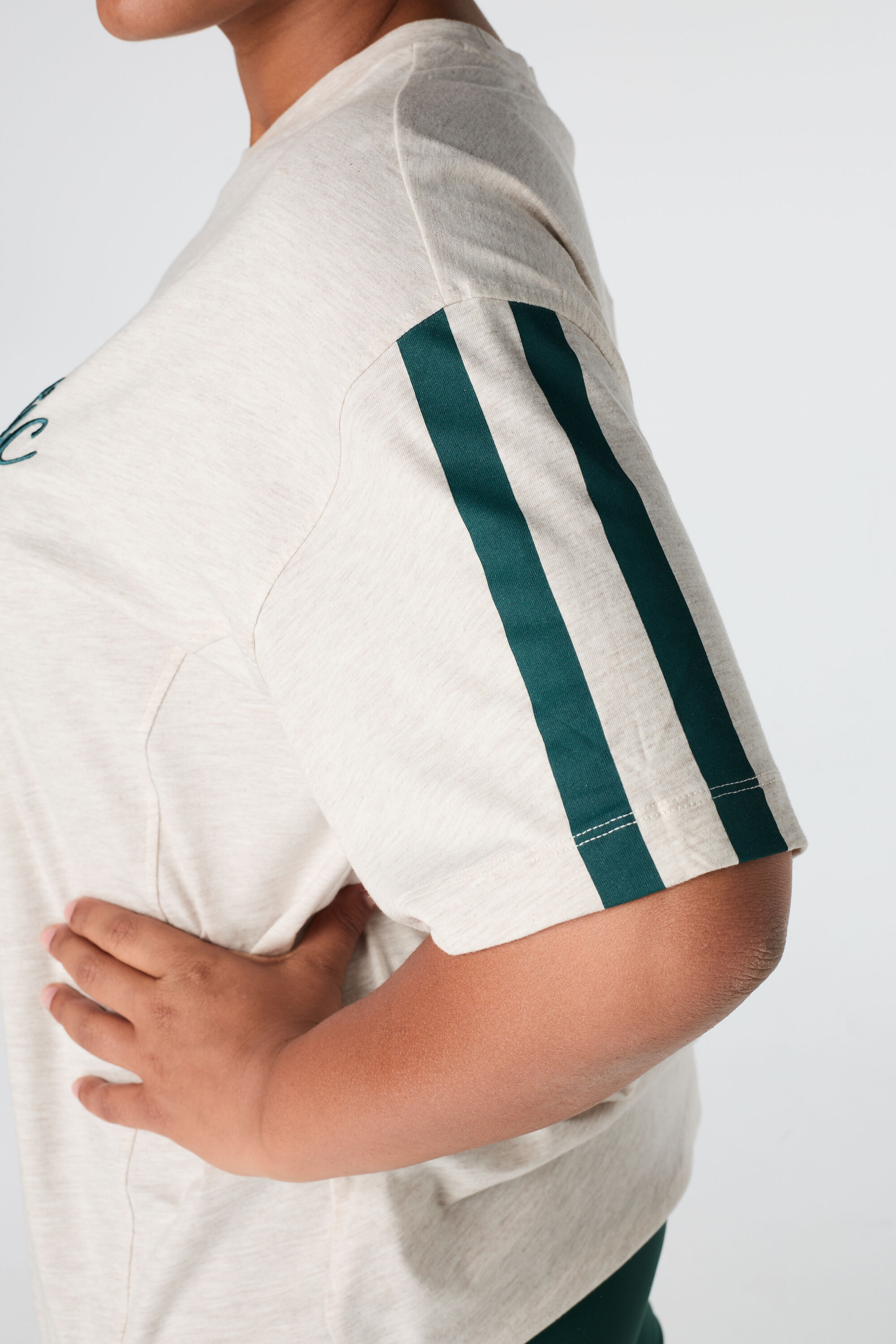 Camiseta con estampado deportivo image number 6