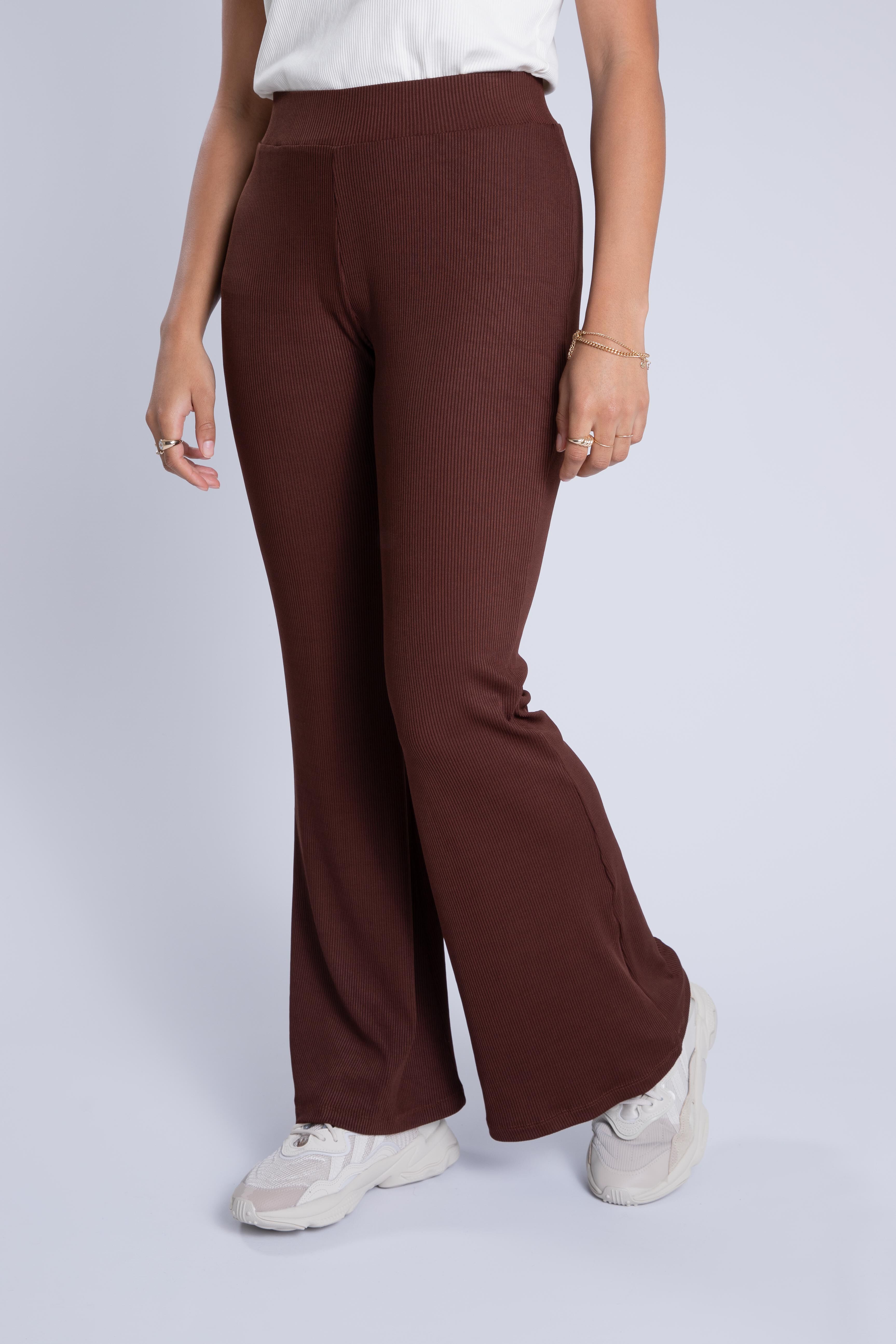 Legging acanalado y acampanado image number 4