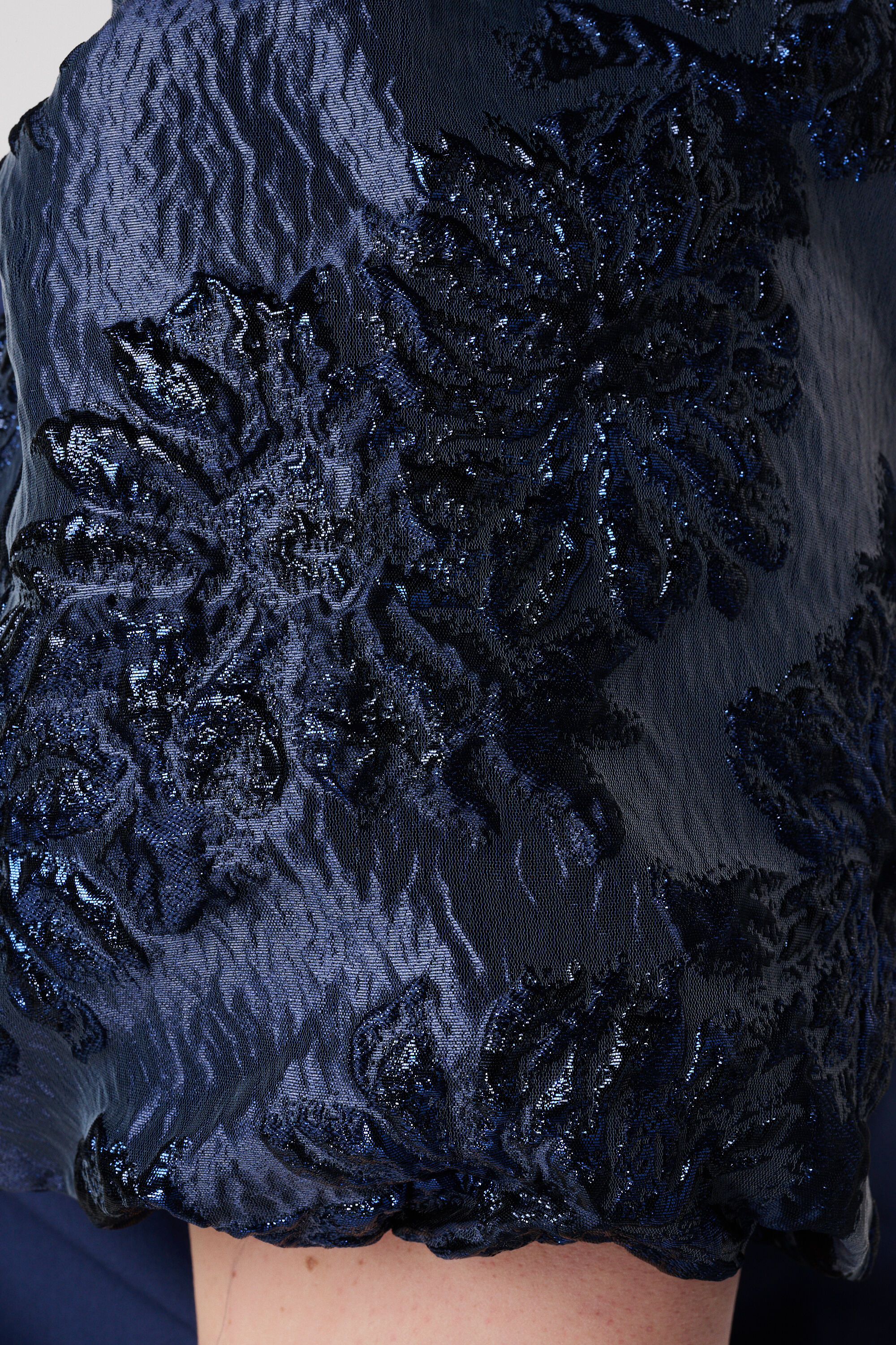 Top con mangas de jacquard image number 6