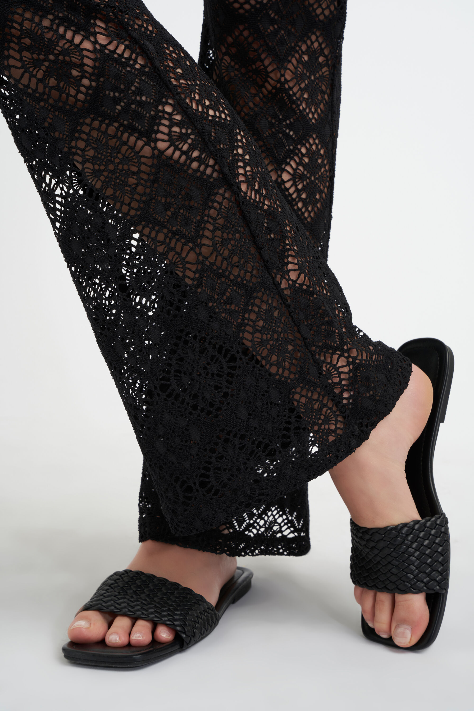 Legging acampanado hecho de encaje image number 5