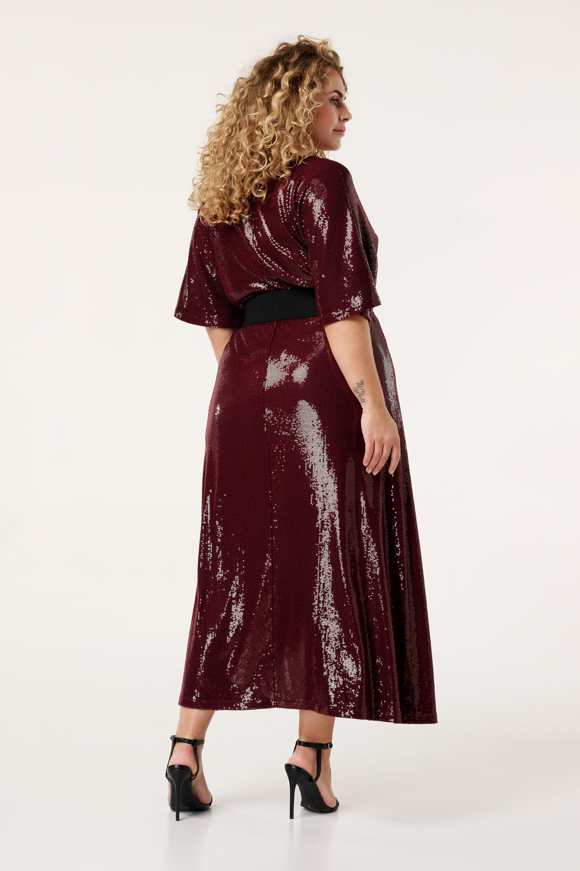 Vestido maxi con lentejuelas image number 3