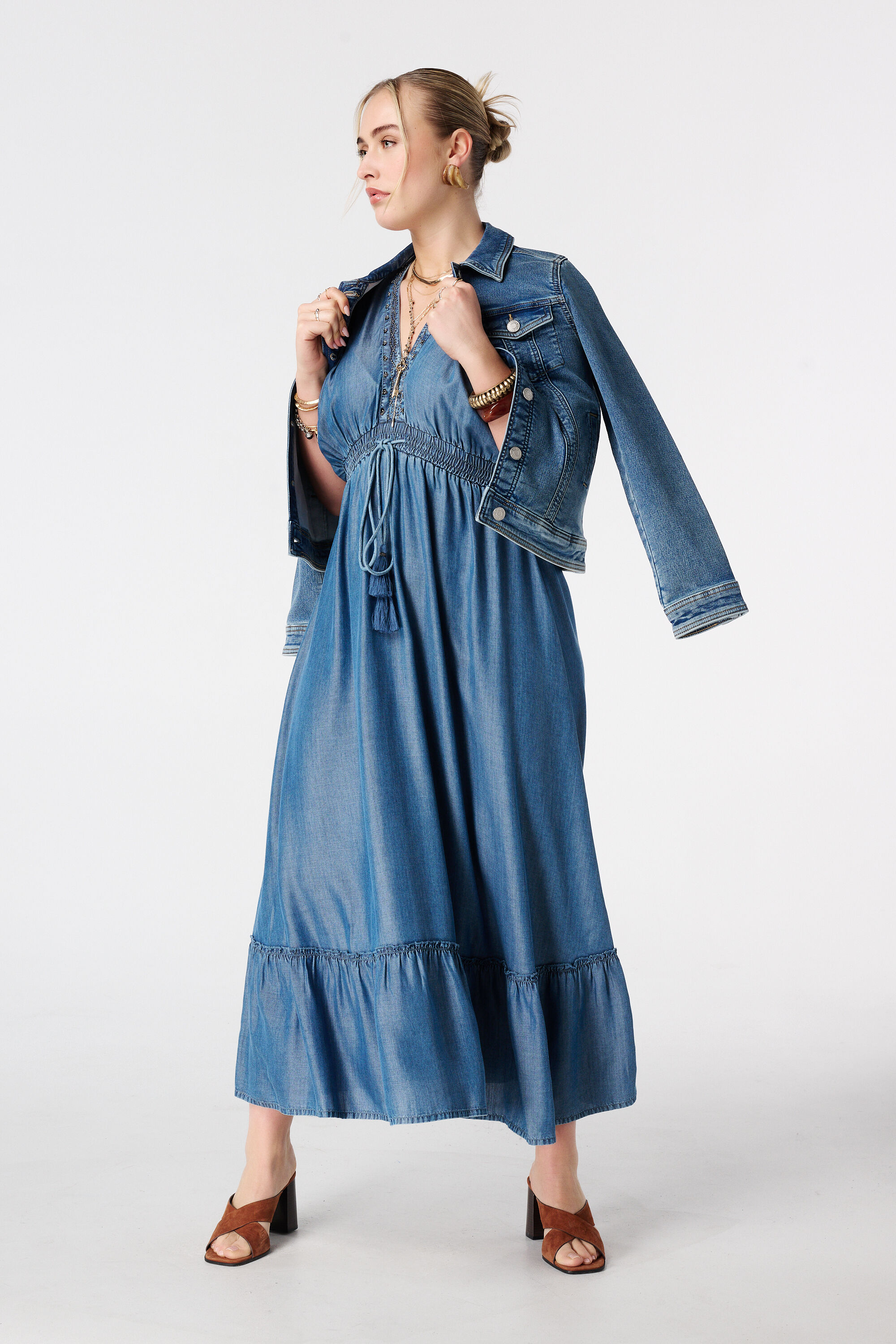 Vestido maxi con efecto denim