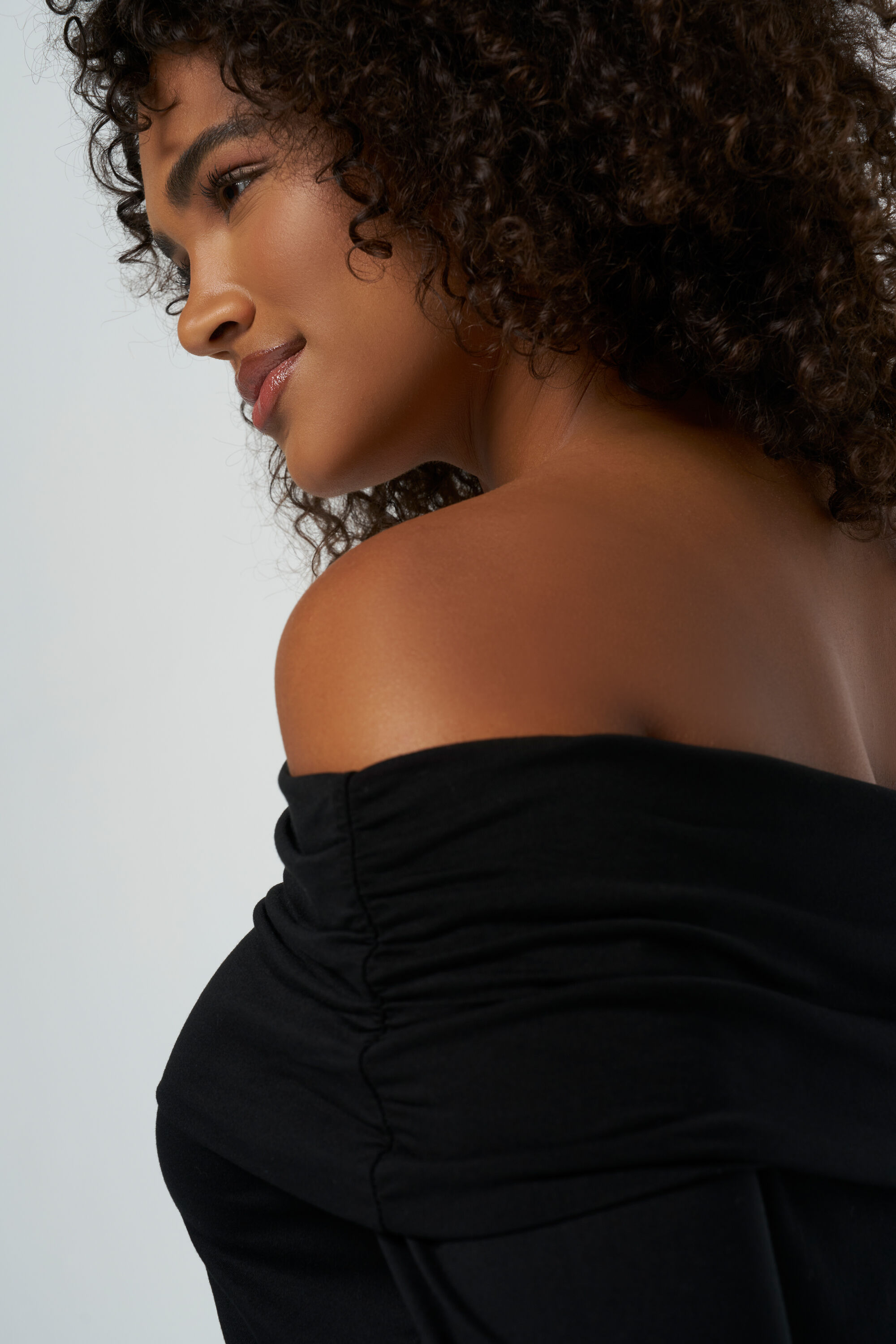 Top sin hombros image number 4