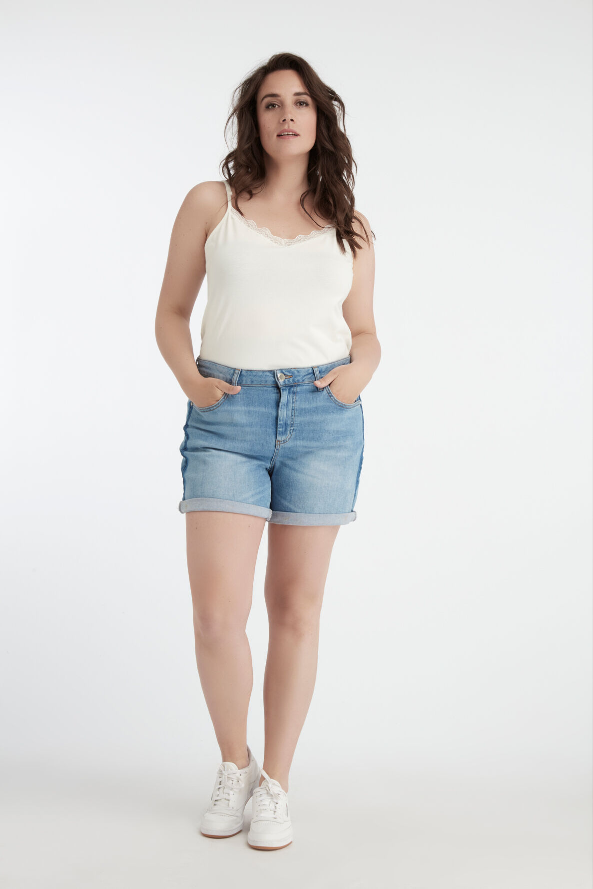 Top de tirantes finos image number 3