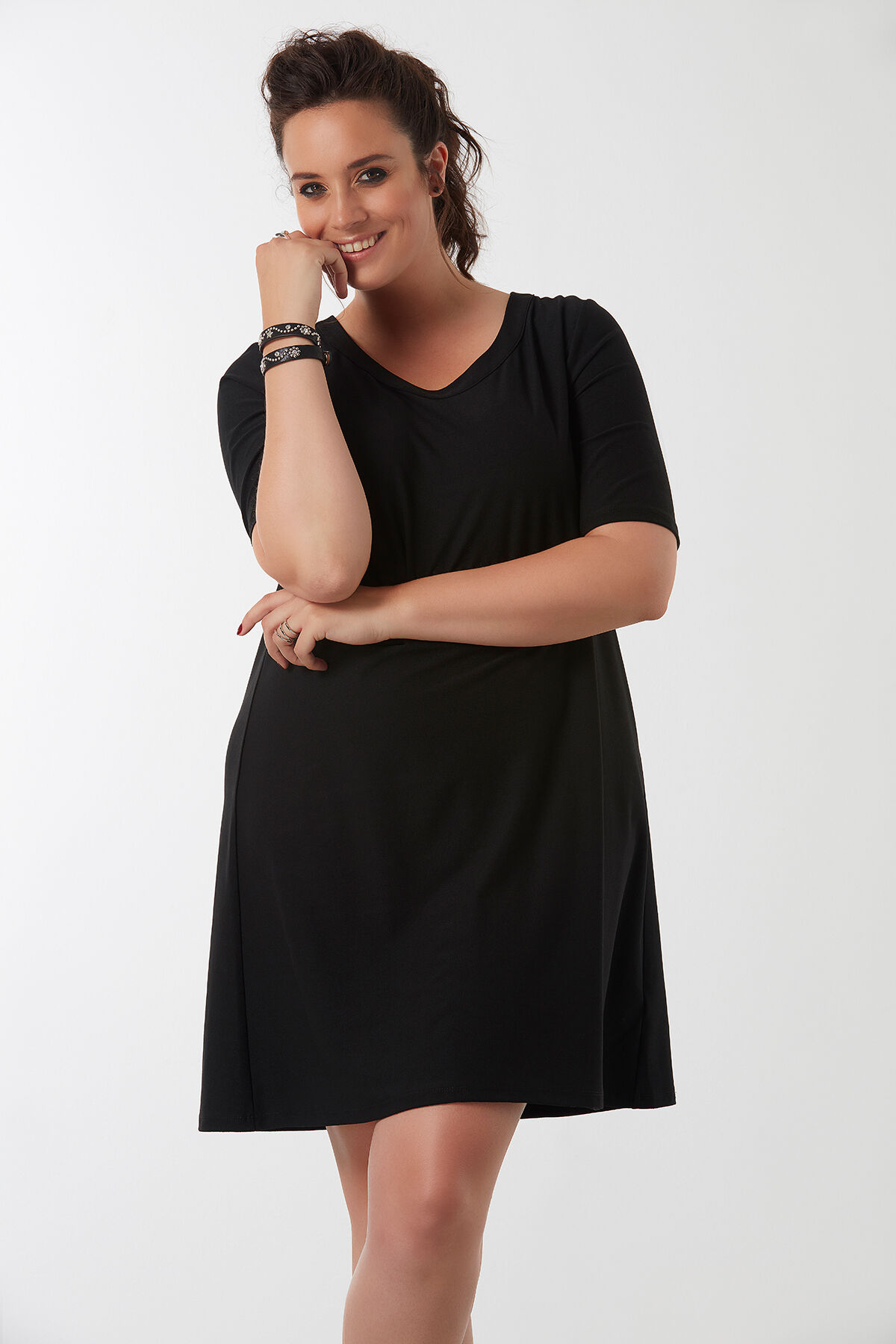 Vestido con anillo met&aacute;lico image number 3