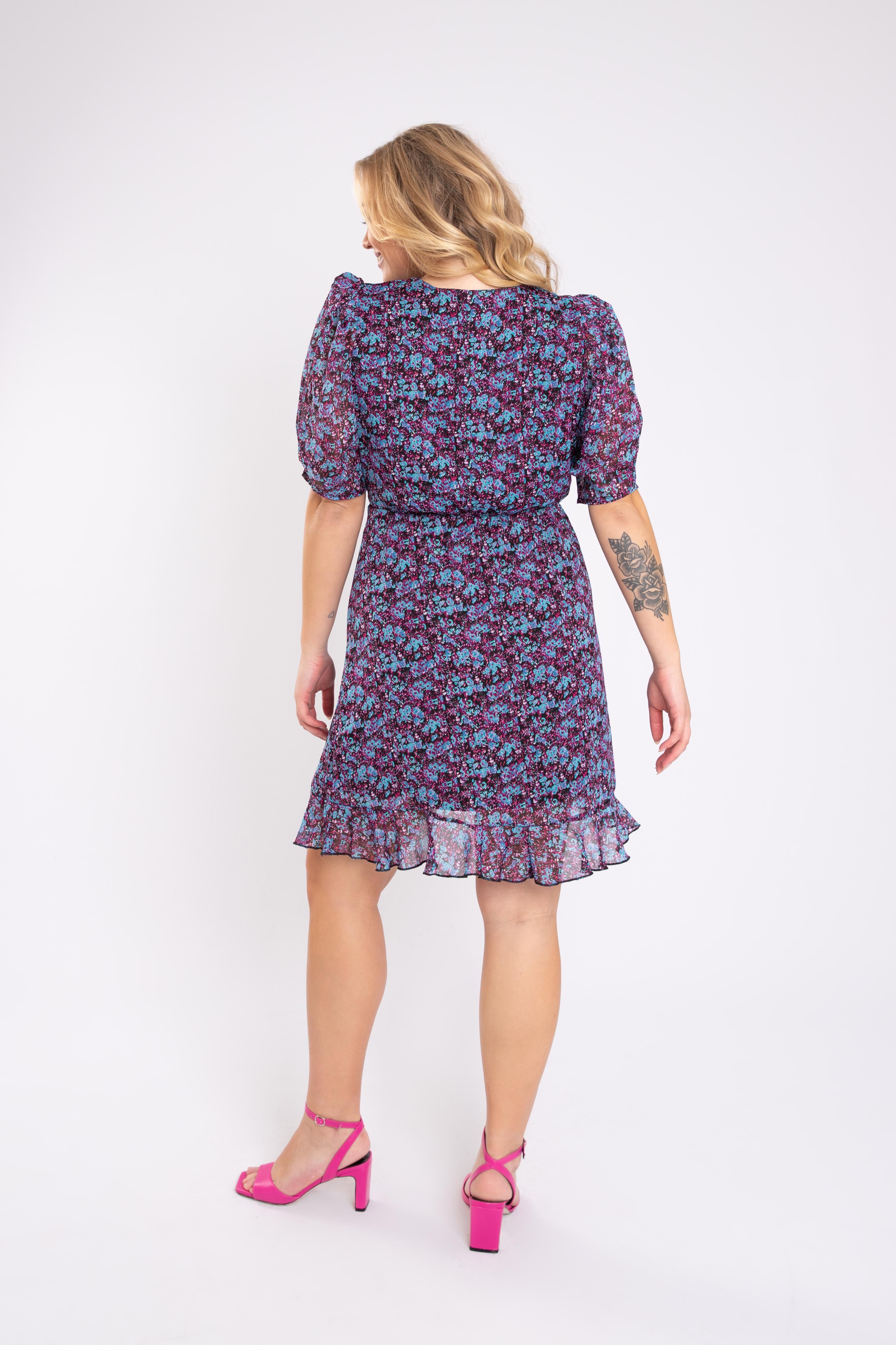 Vestido cruzado con estampado image number 4