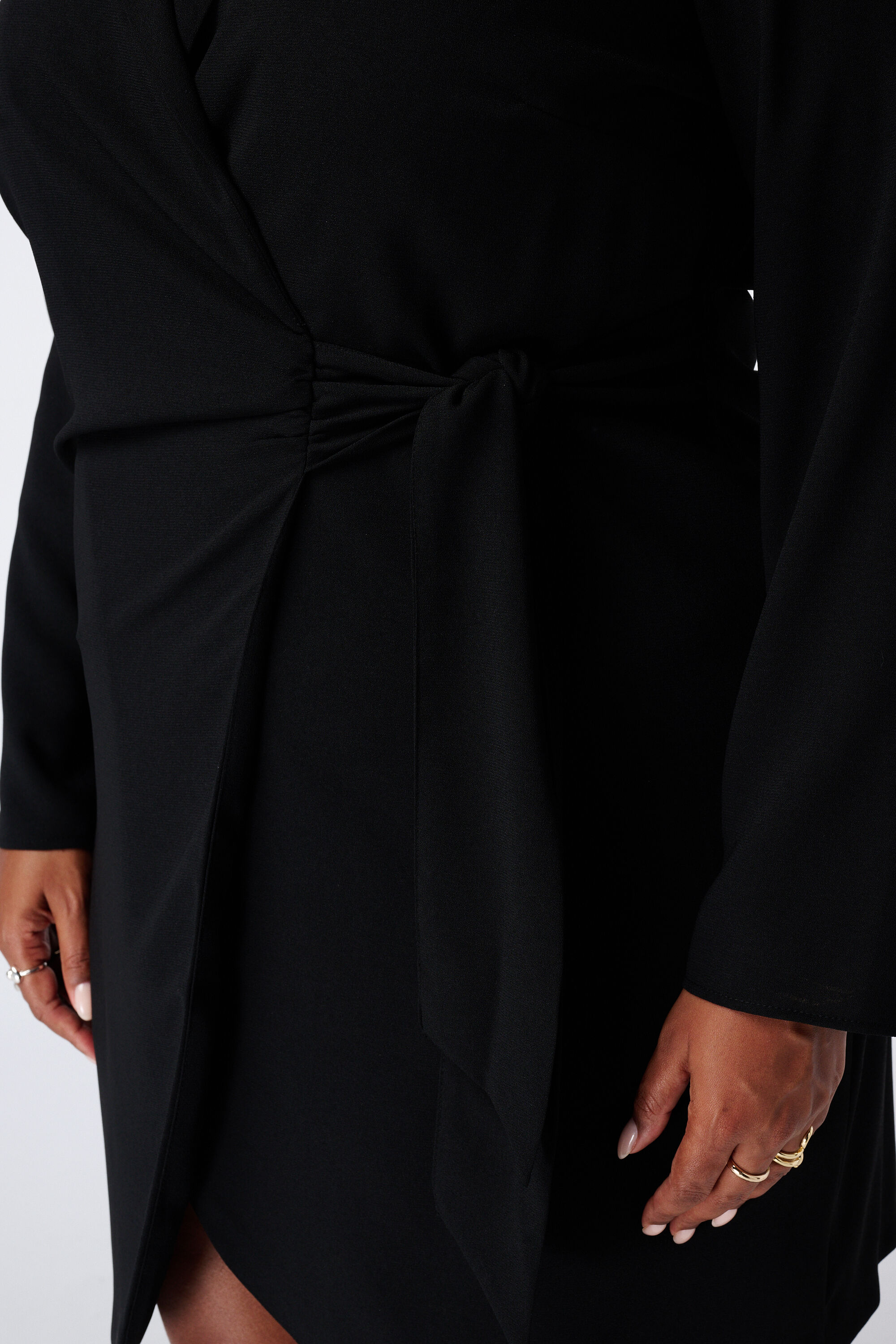 Vestido cruzado image number 6