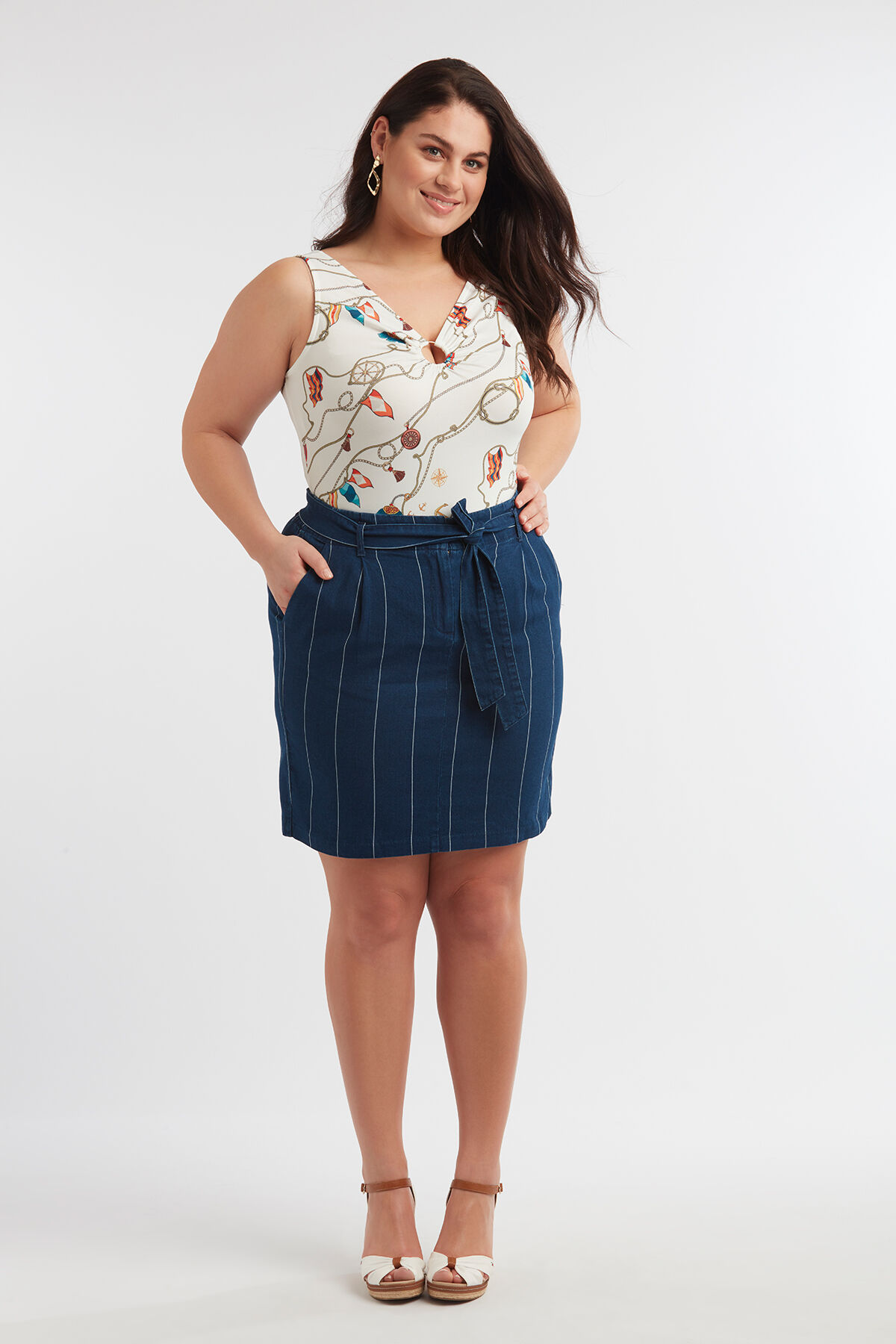 Falda de raya diplom&aacute;tica image number 4