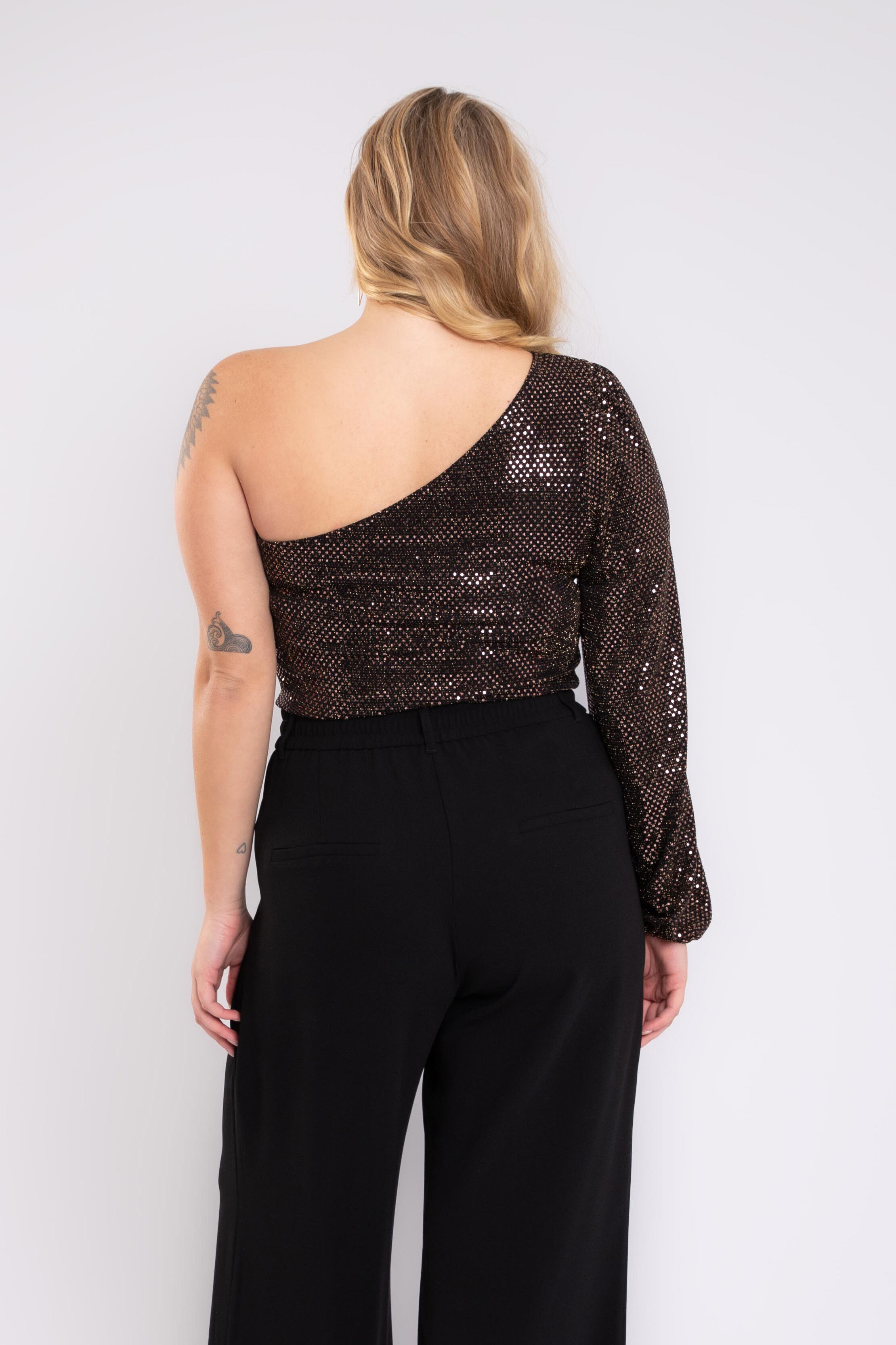 Top asim&eacute;trico image number 4