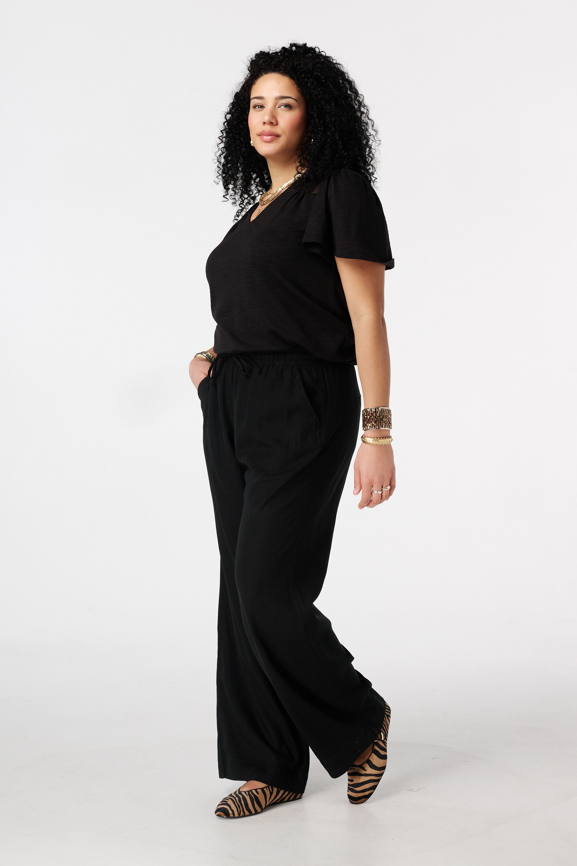 Pantal&oacute;n de lino image number 0