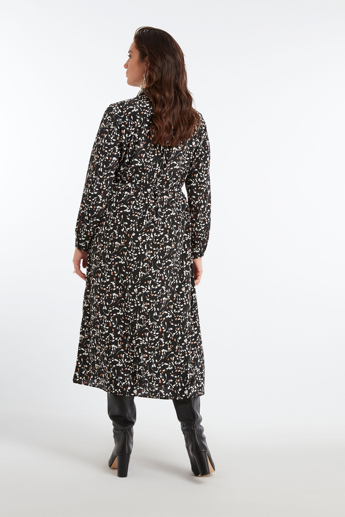 Vestido camisero image number 4