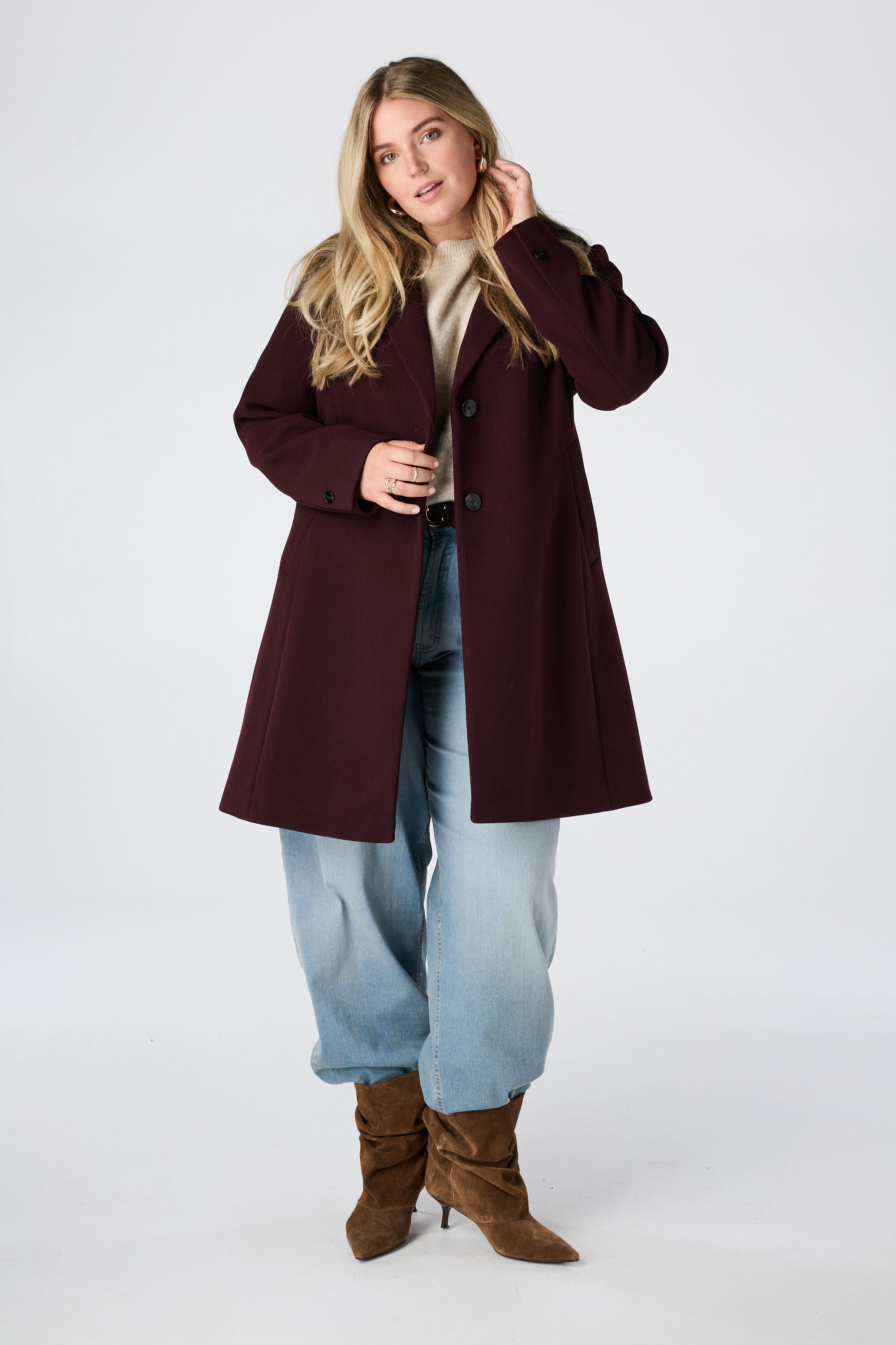 Chaqueta con botones image number 5