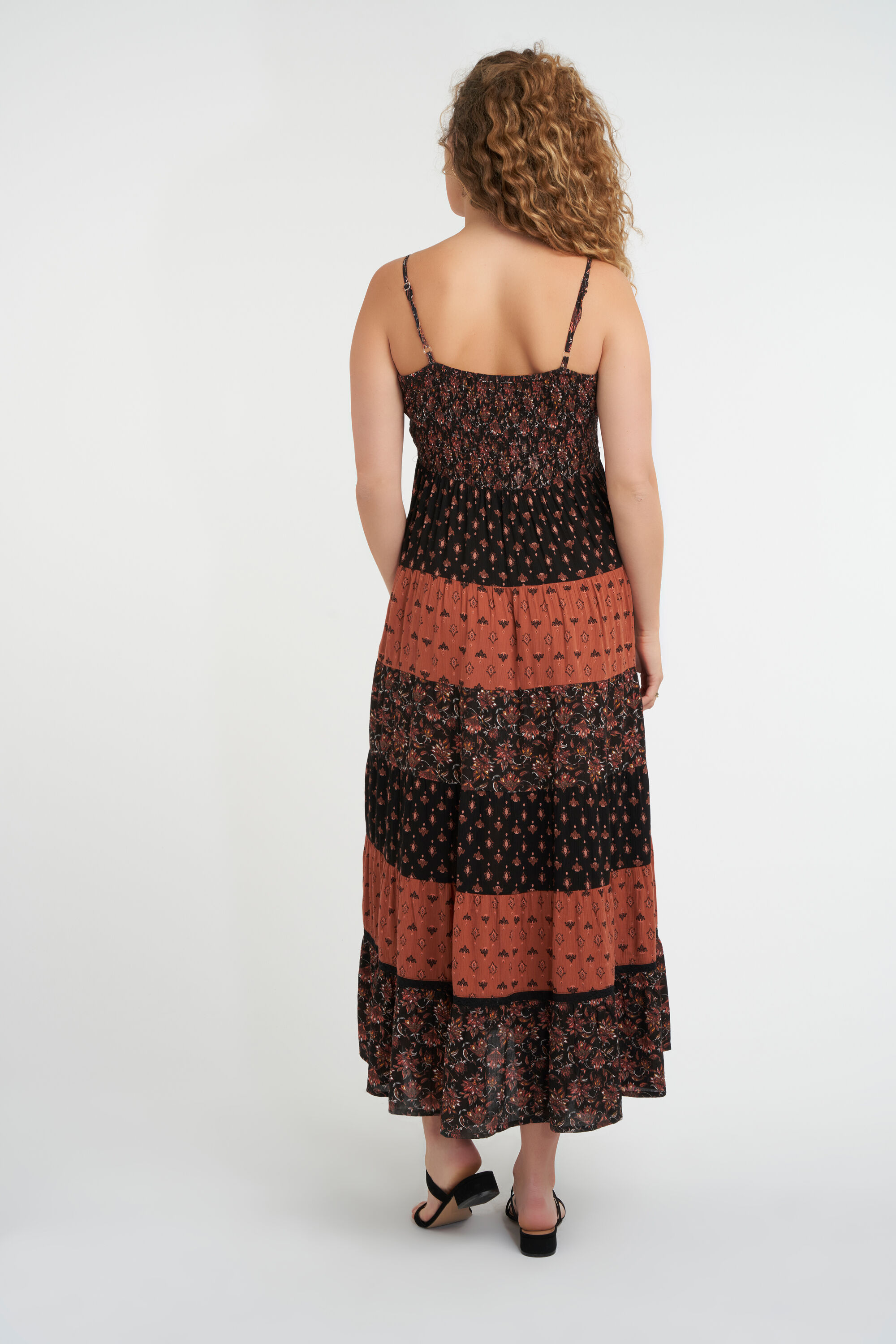 Vestido con estampado image number 4