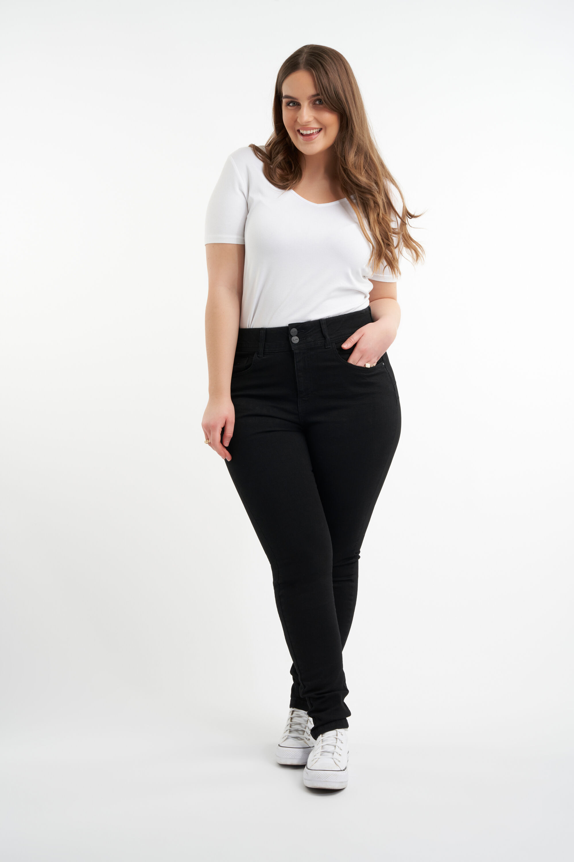 Vaqueros SCULPTS de corte pitillo  image number 6