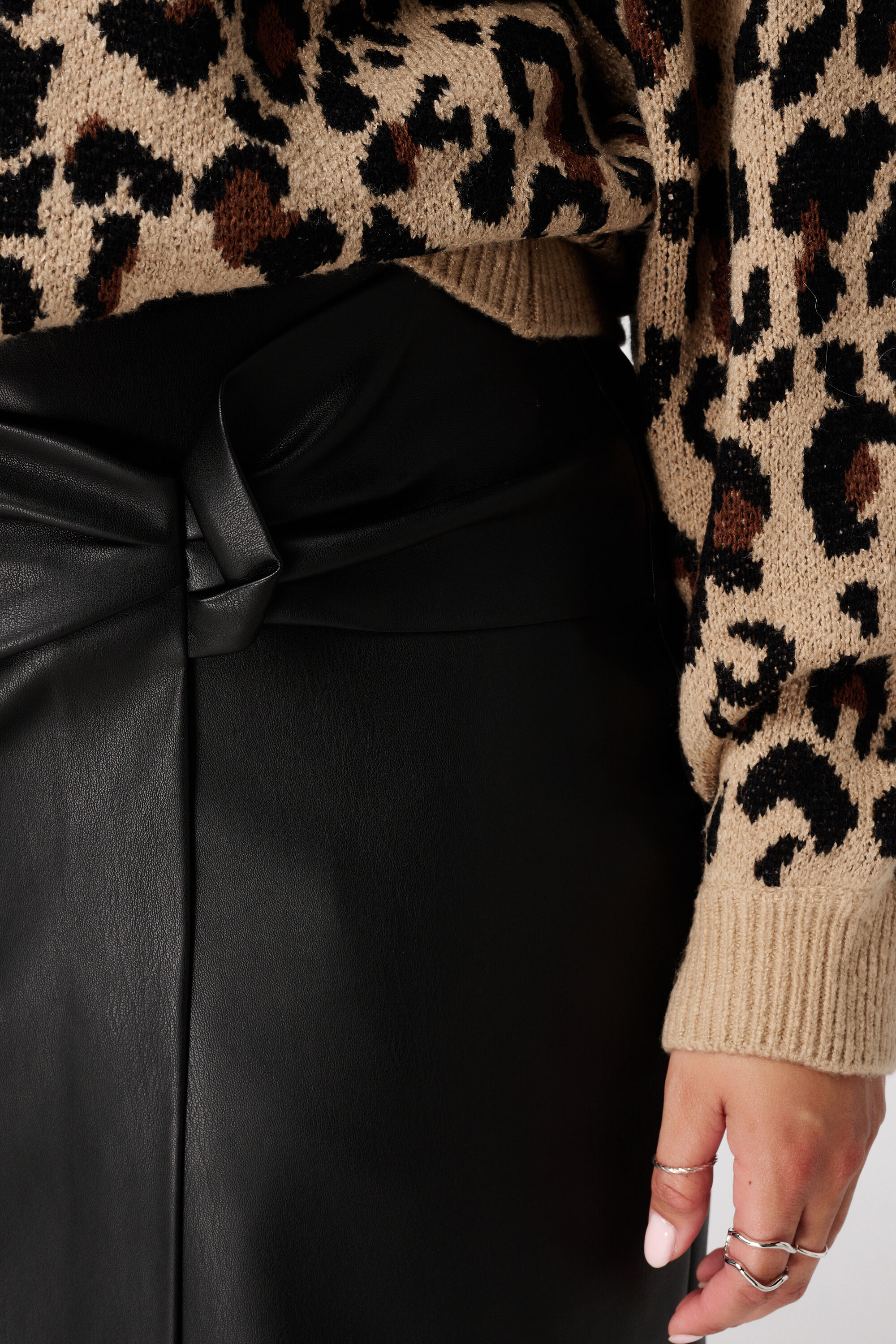 Falda con aspecto de cuero PU image number 4