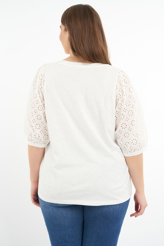 Top con bordados image number 3