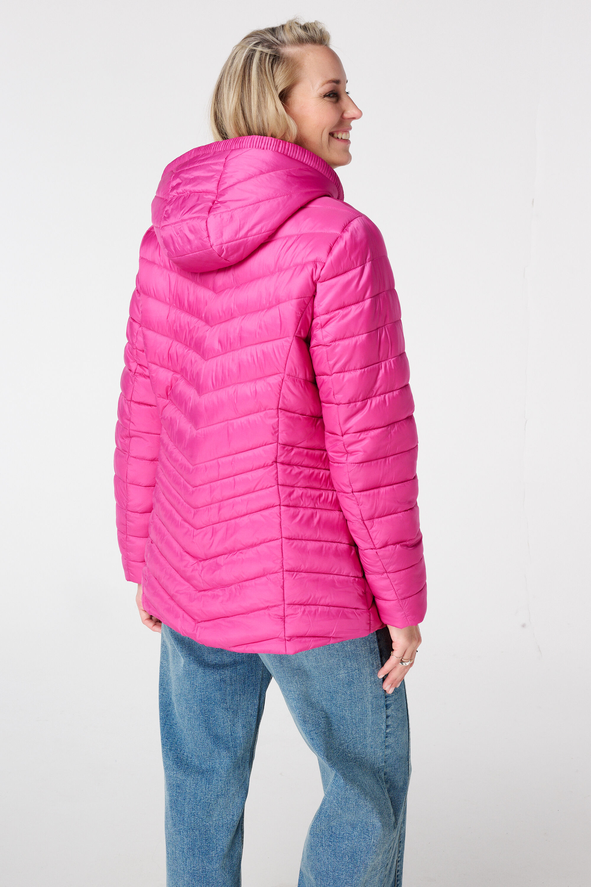 Chaqueta ligeramente acolchada image number 3