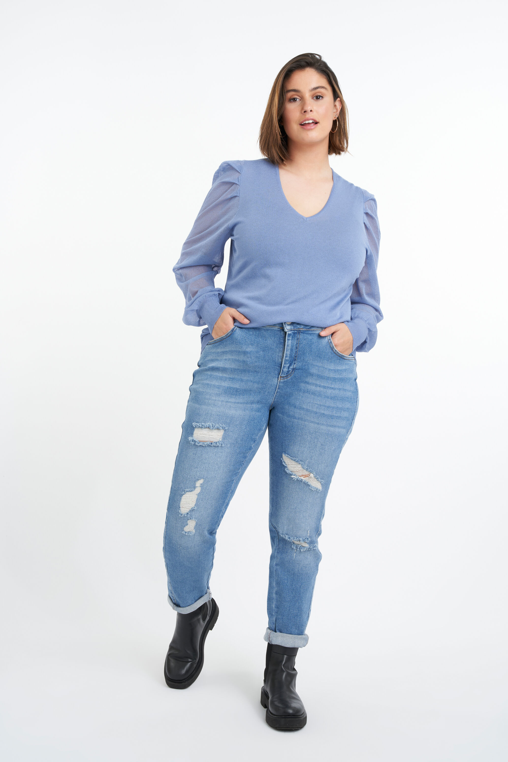 Su&eacute;ter con manga transparente  image number 5