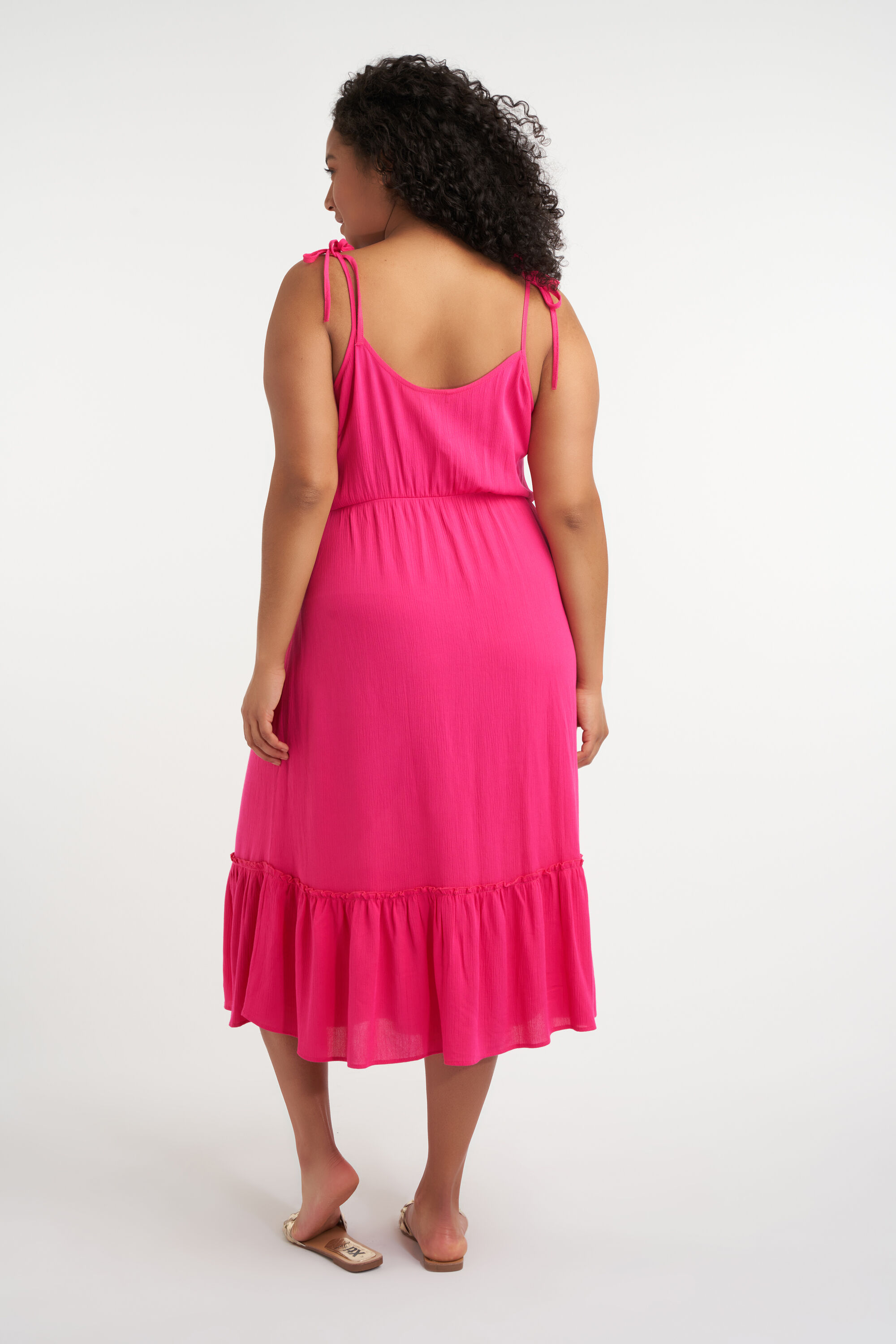 Vestido midi con tirantes  image number 3