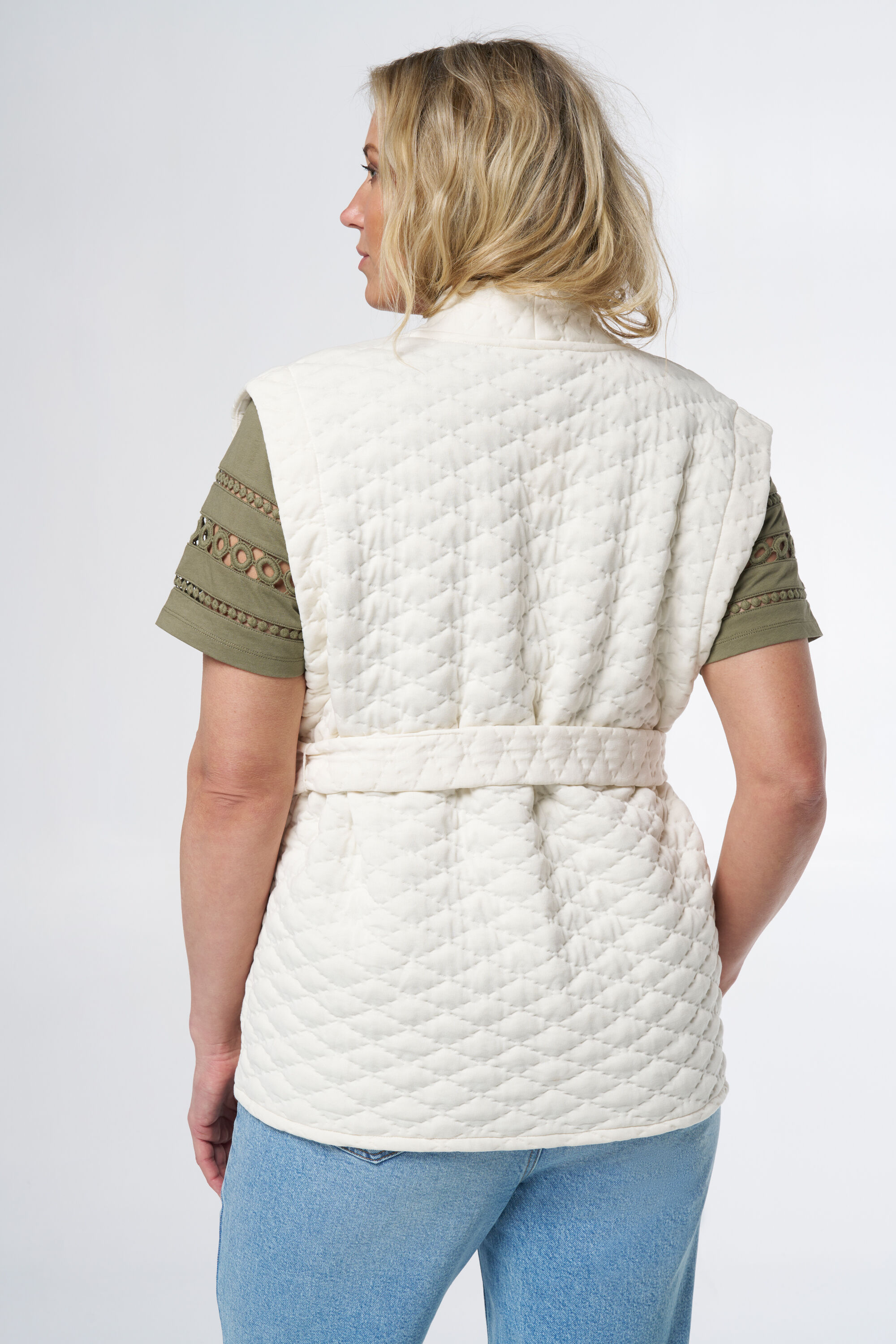 Chaleco holgado con cintur&oacute;n image number 3