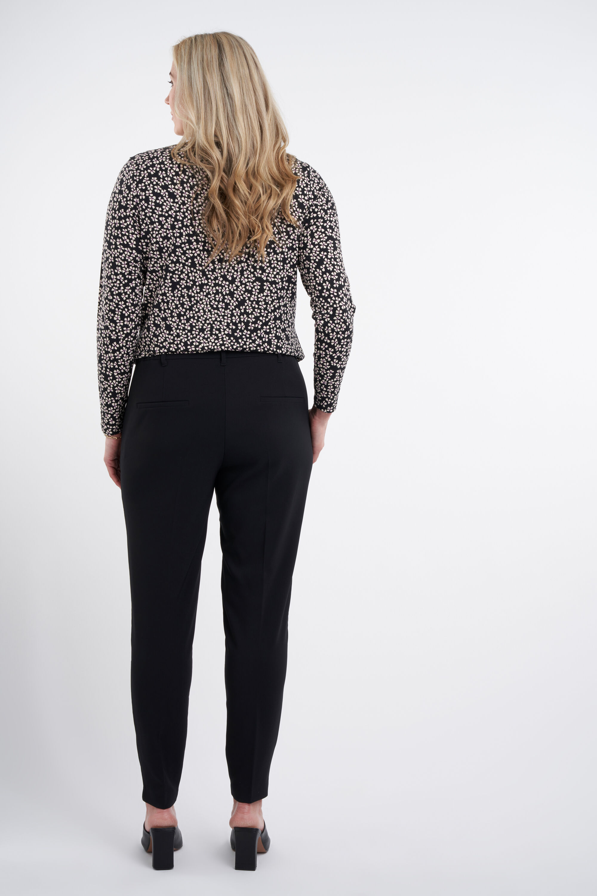 Pantalones  image number 4