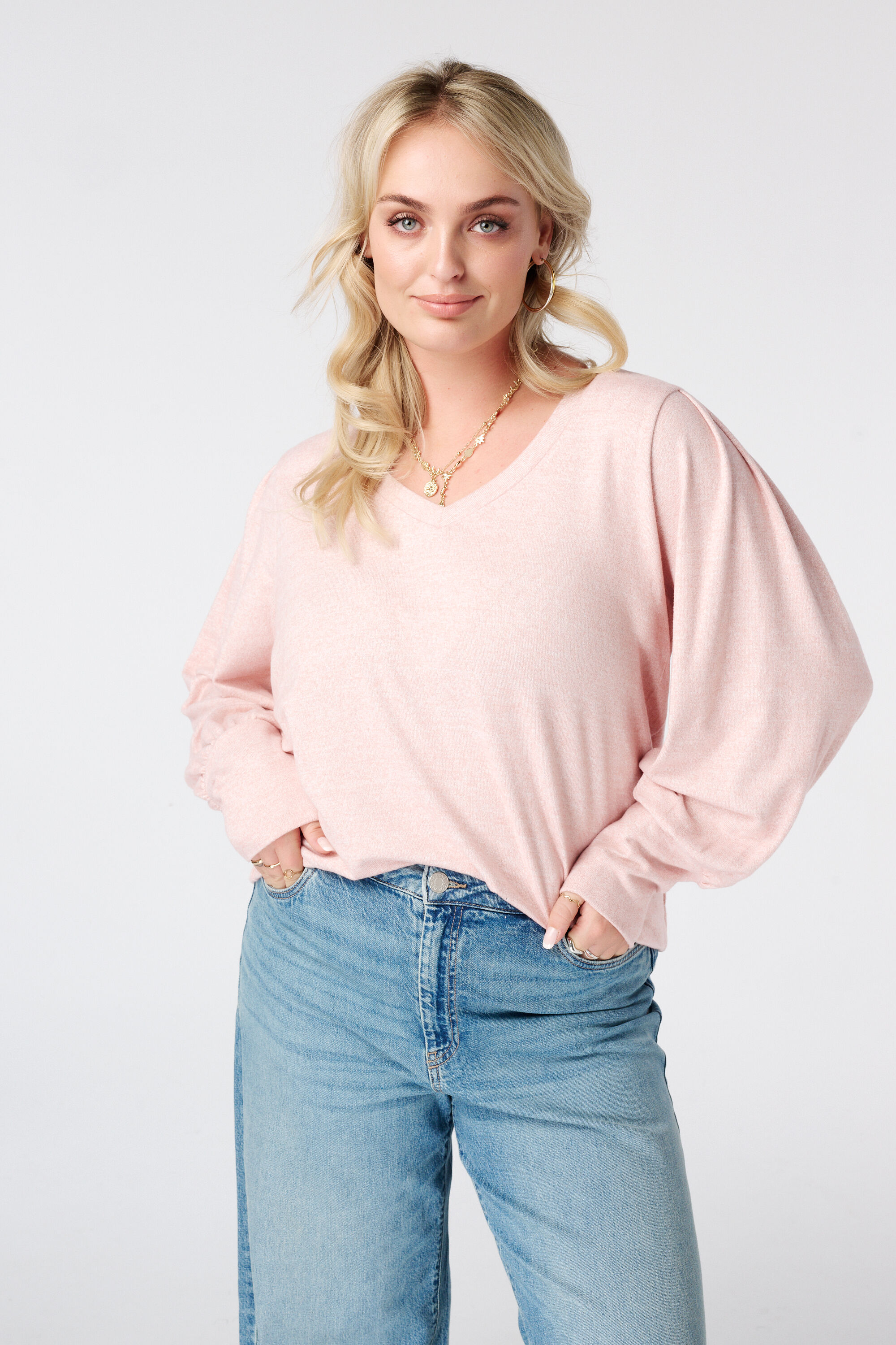 Sudadera con mangas abullonadas