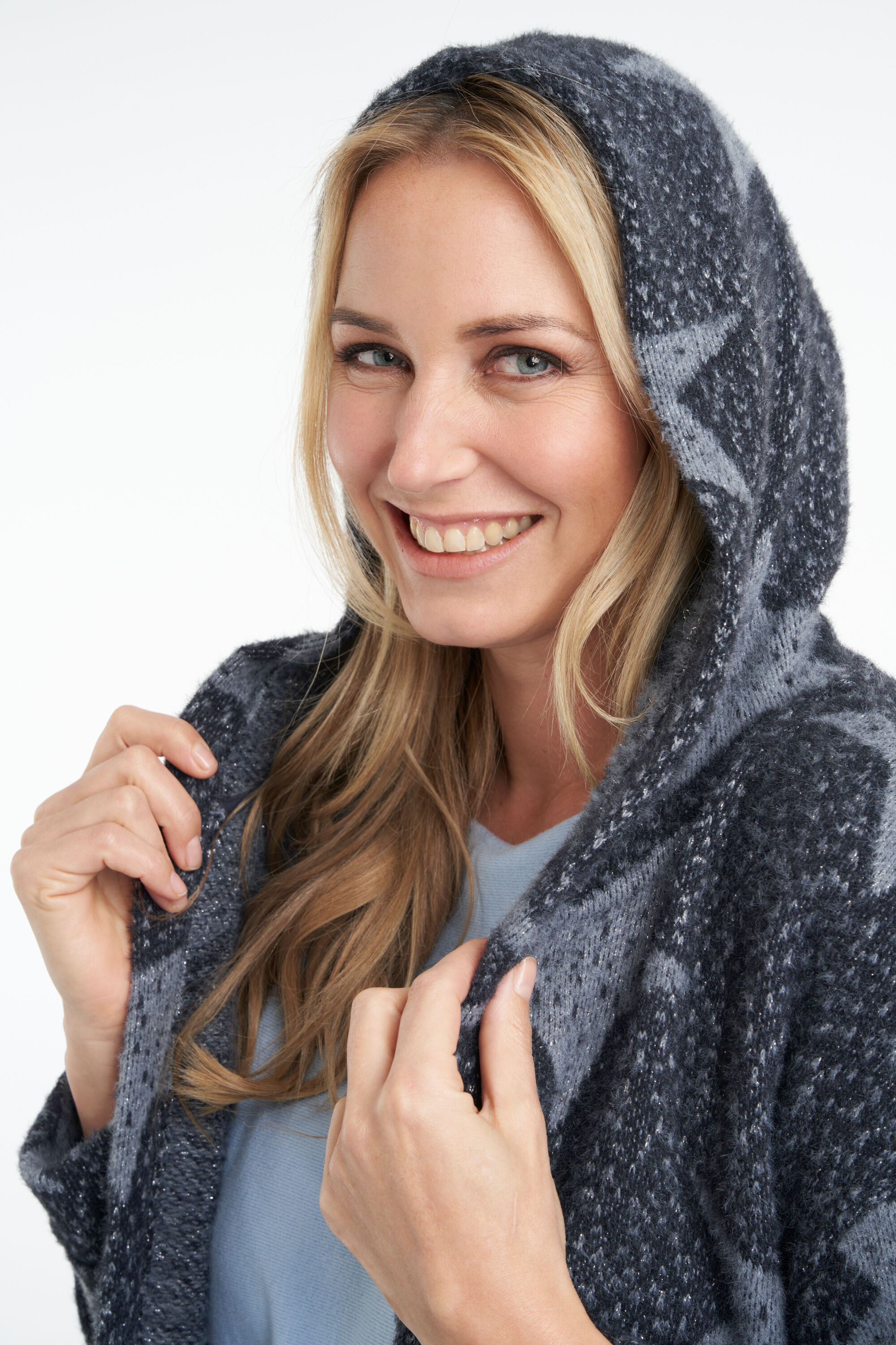 C&aacute;rdigan con estampado de estrellas image number 5