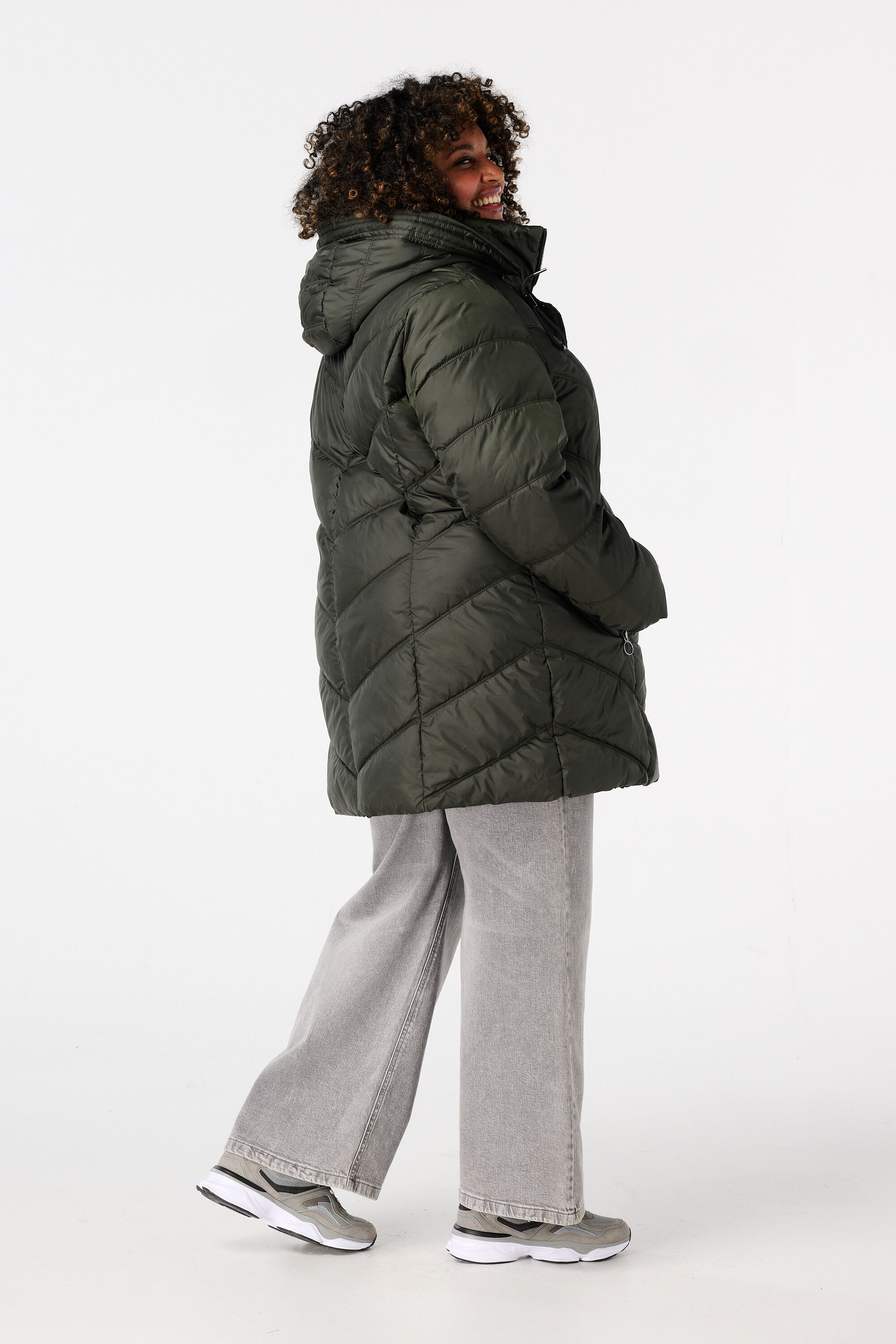 Chaqueta con capucha image number 3