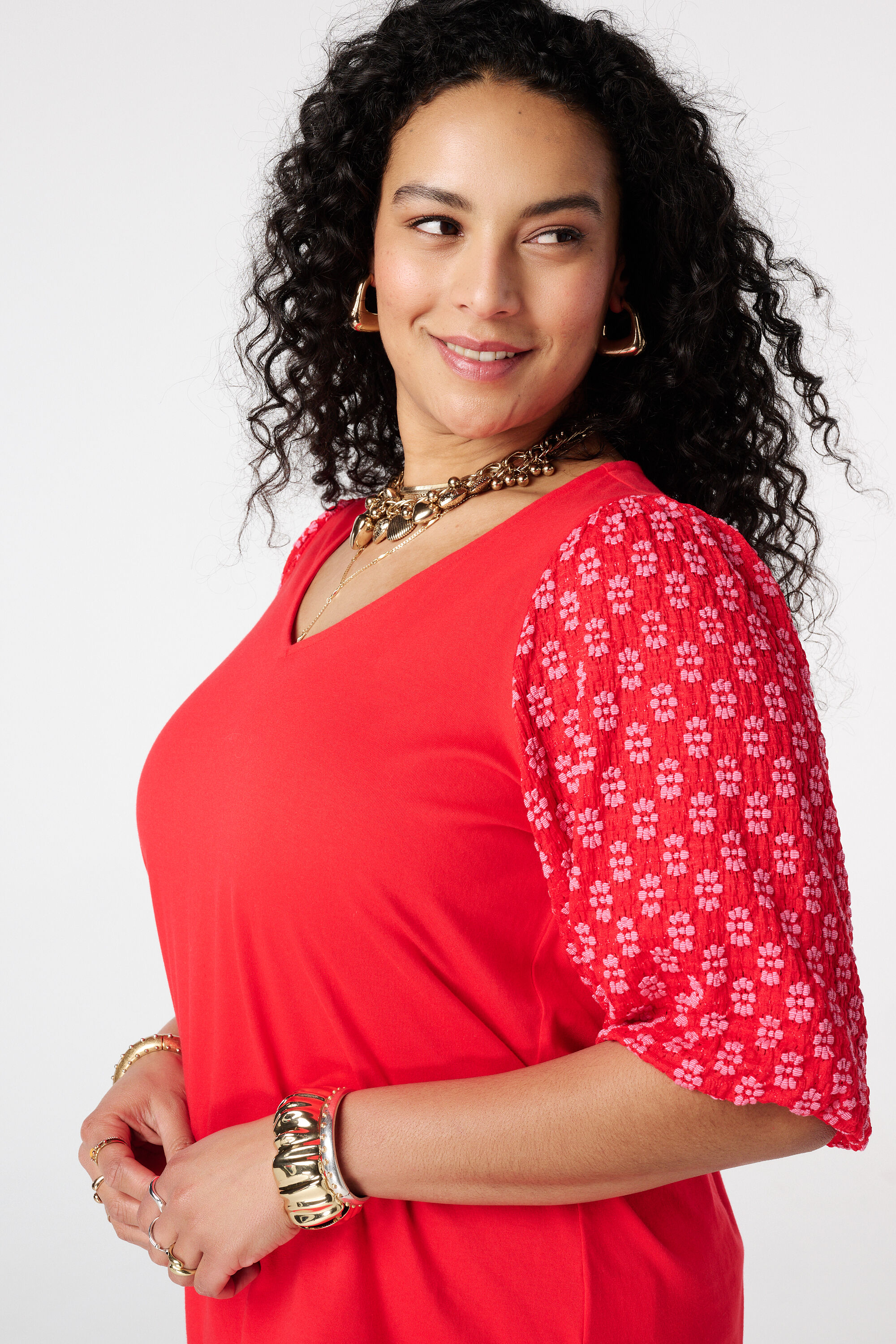 Top con mangas abullonadas image number 4