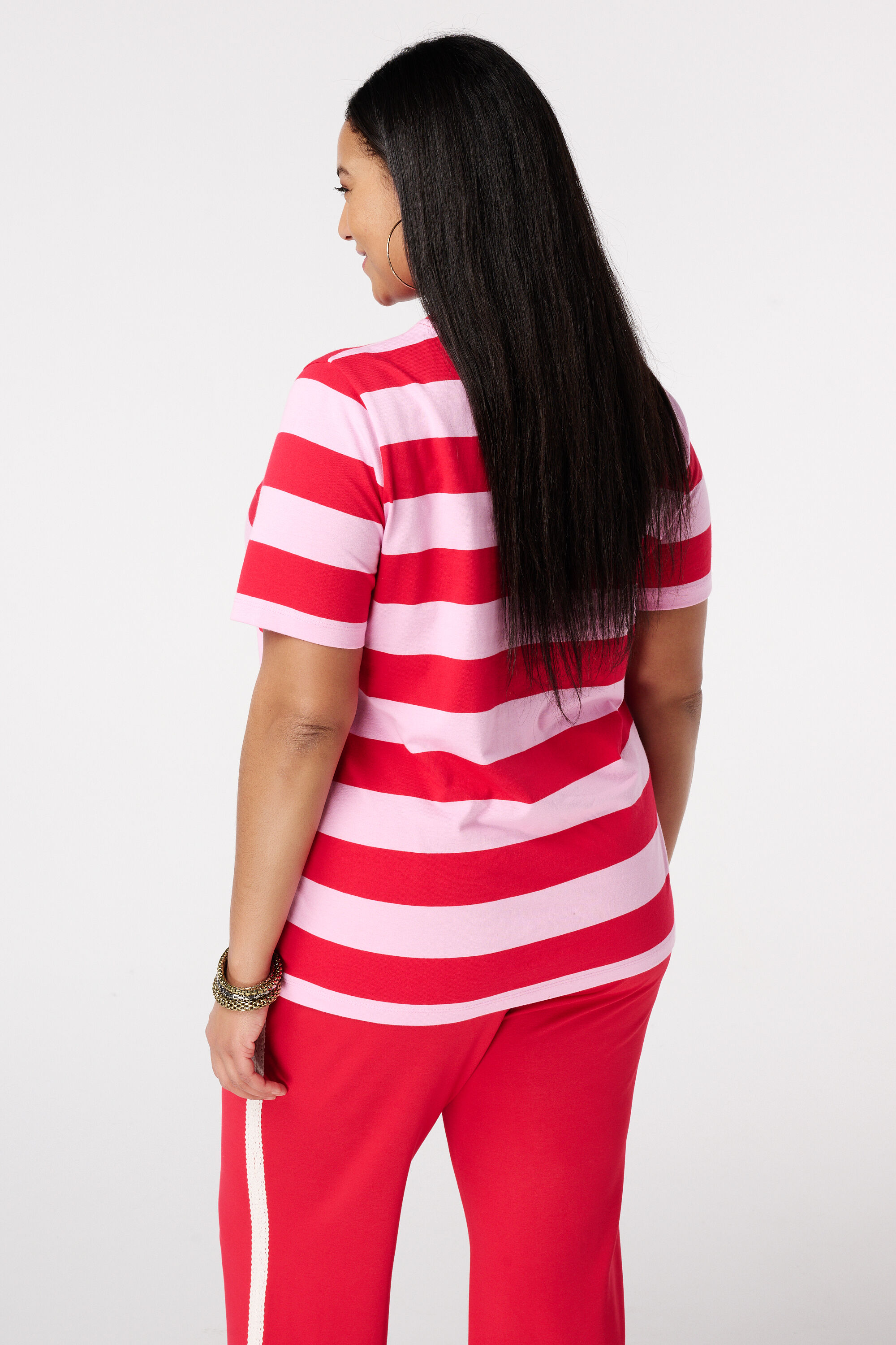 Camiseta de rayas con texto de encaje image number 3