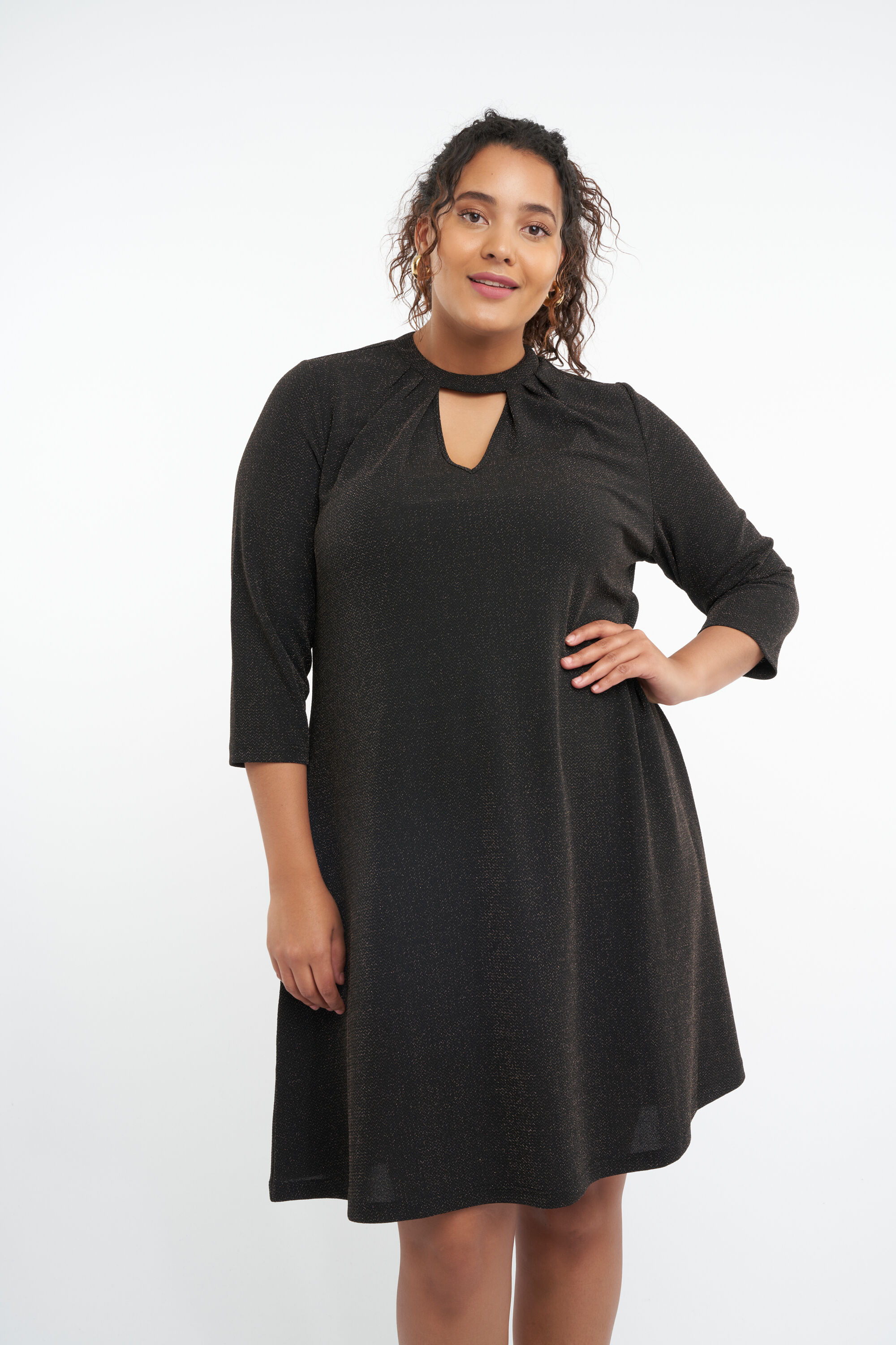 Vestido con purpurina  image number 5