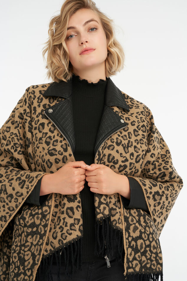 Capa con estampado de leopardo image number 3