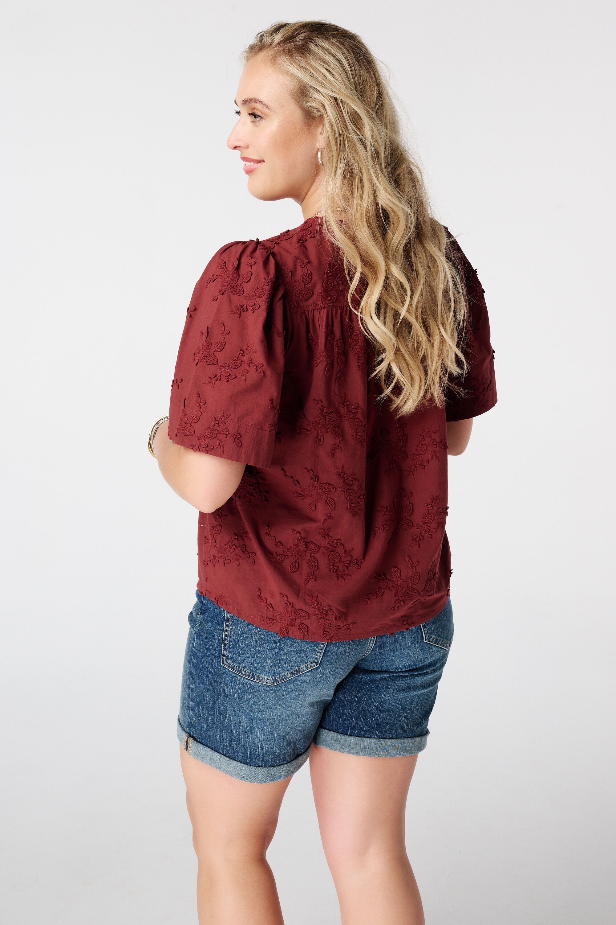 Blusa de algod&oacute;n con bordado image number 3