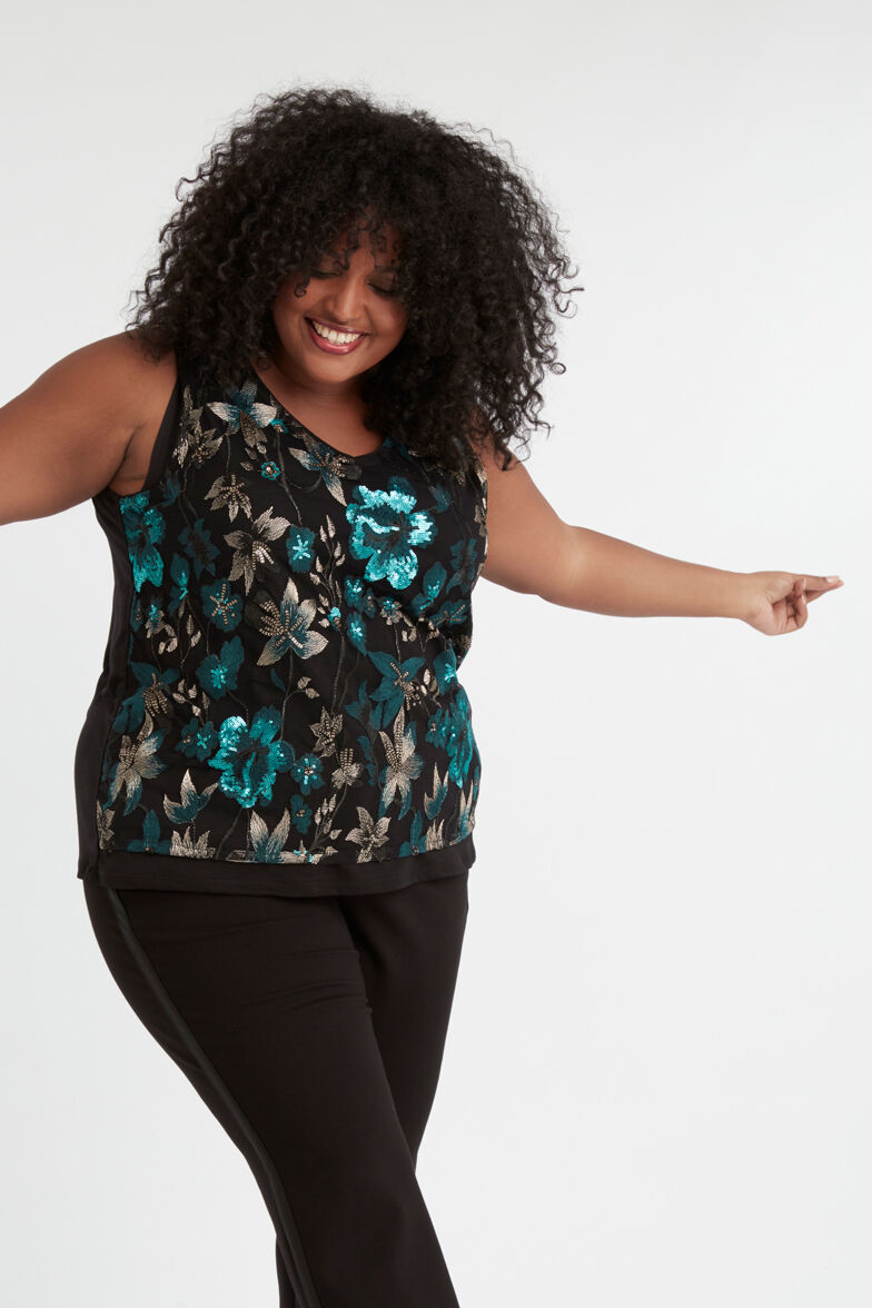 Top bordado image number 6