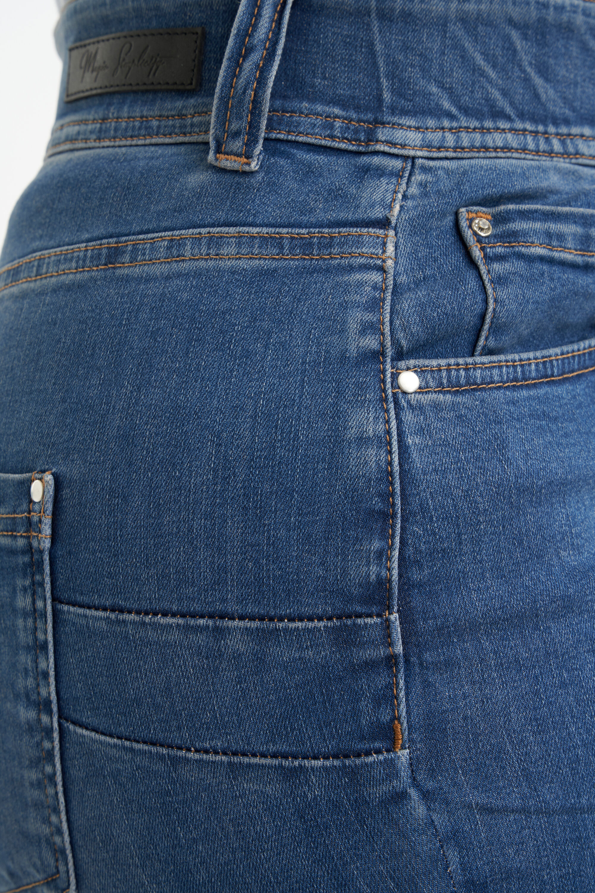 Vaqueros SCULPTS de corte pitillo moldeadores image number 5