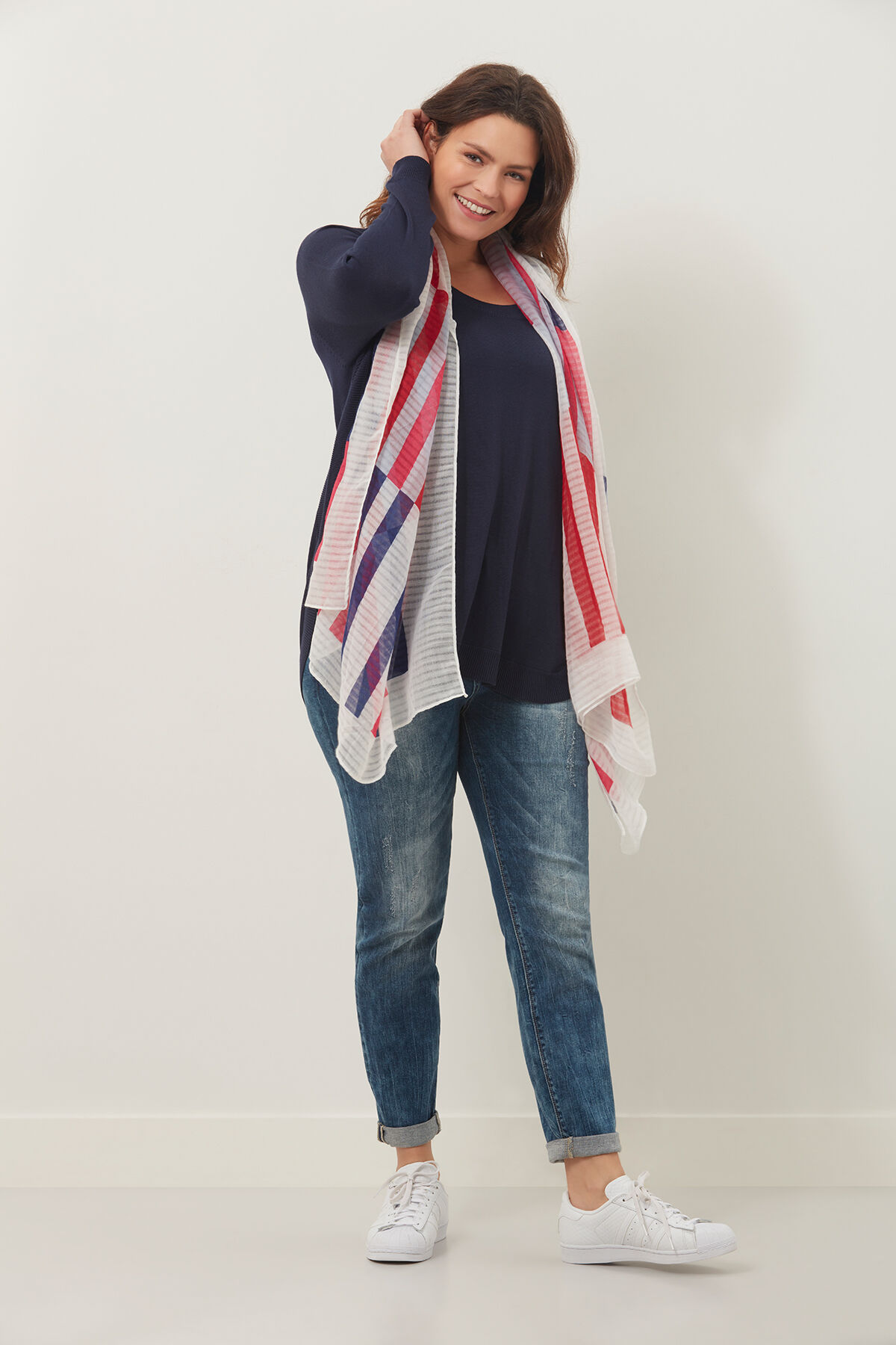 Fular a rayas image number 3